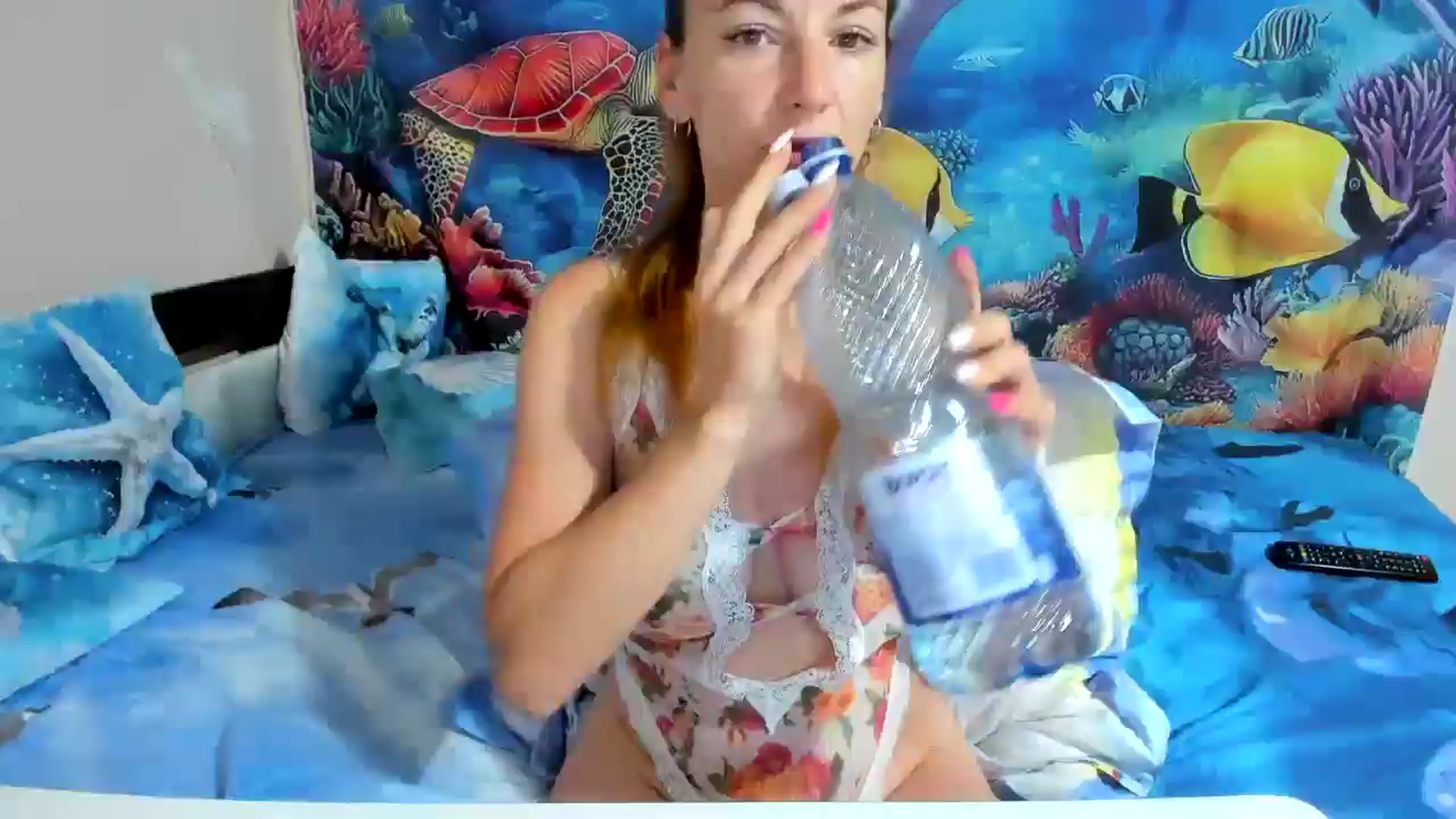 Gallery image thumbnail from elisha4ubbb's myfreecams stream on, 07/02/2025, 03:21 image 16 of 20