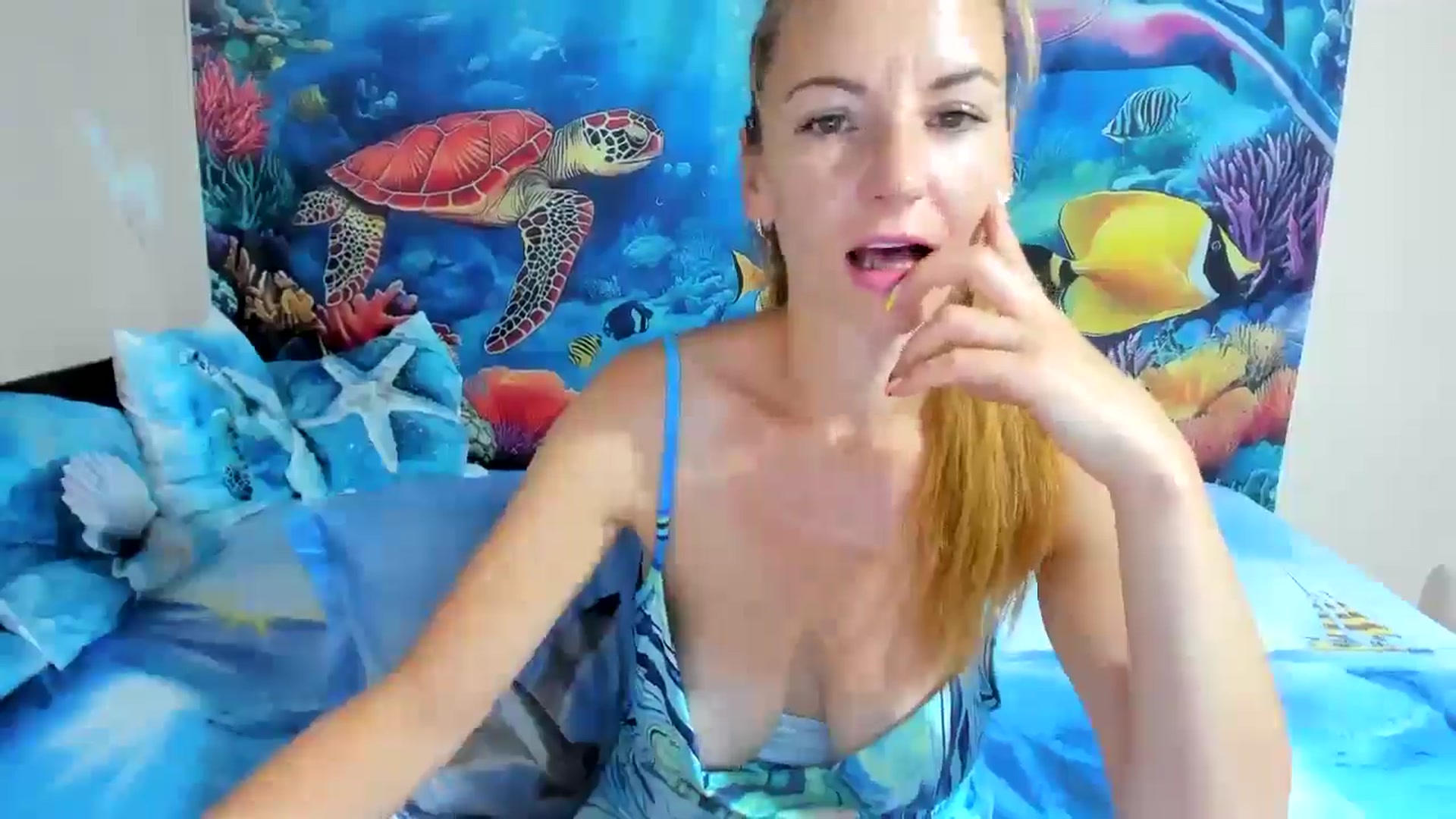 Gallery image thumbnail from elisha4ubbb's myfreecams stream on, 07/09/2025, 04:05 image 11 of 20