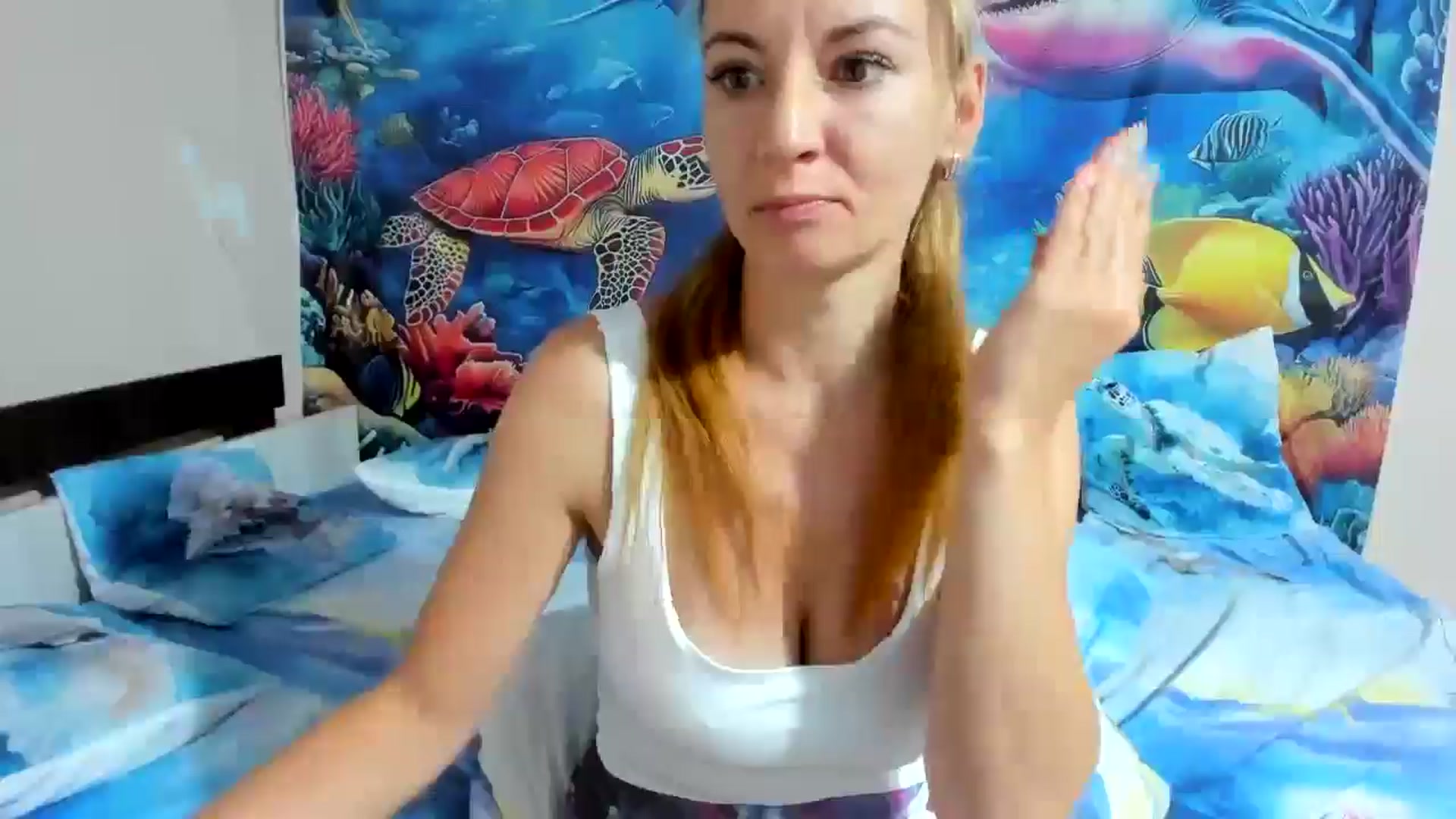 Gallery image thumbnail from elisha4ubbb's myfreecams stream on, 07/14/2025, 03:48 image 14 of 20