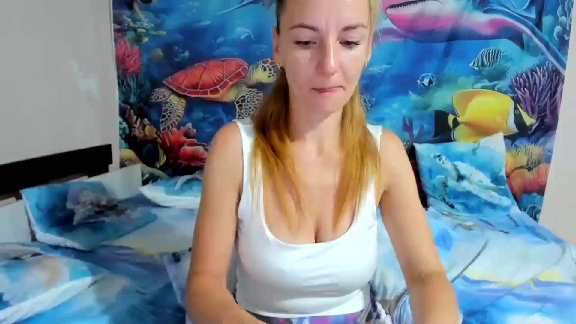 Gallery image thumbnail from elisha4ubbb's myfreecams stream on, 07/14/2025, 03:48 image 11 of 20