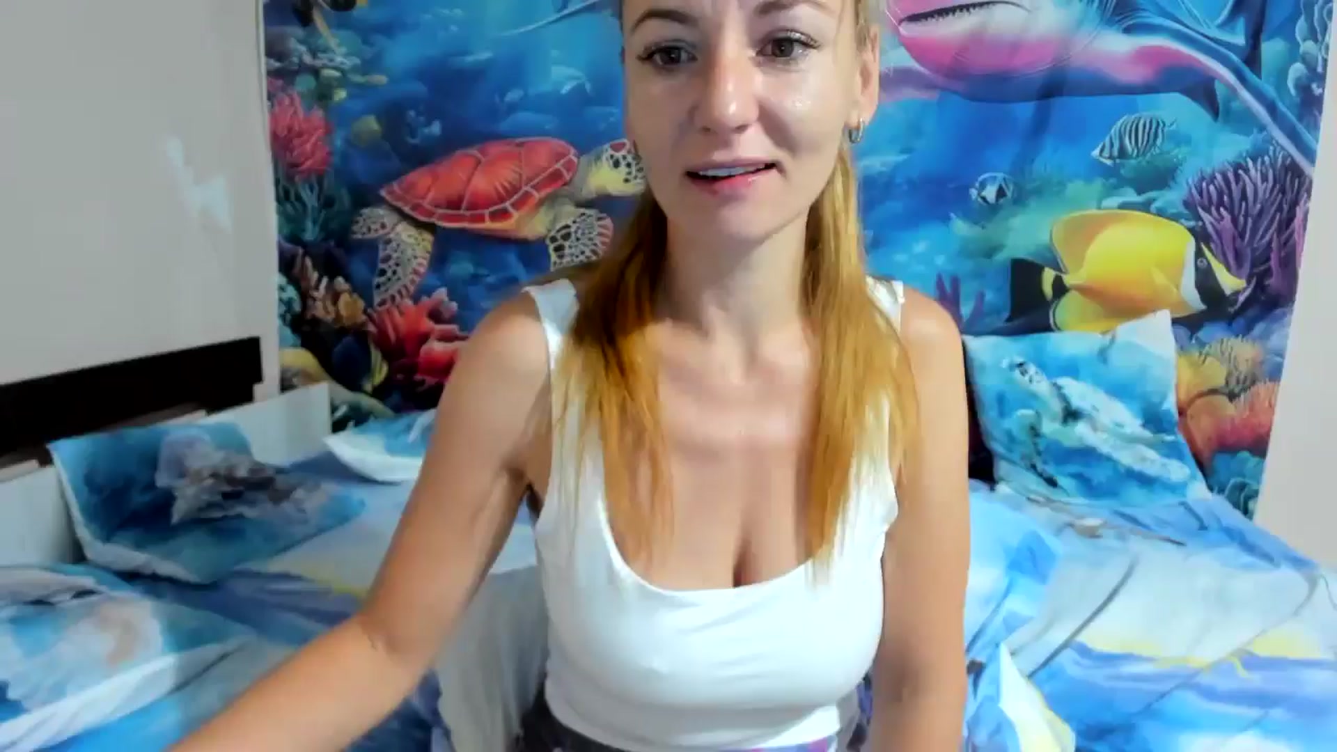 Gallery image thumbnail from elisha4ubbb's myfreecams stream on, 07/14/2025, 03:48 image 5 of 20