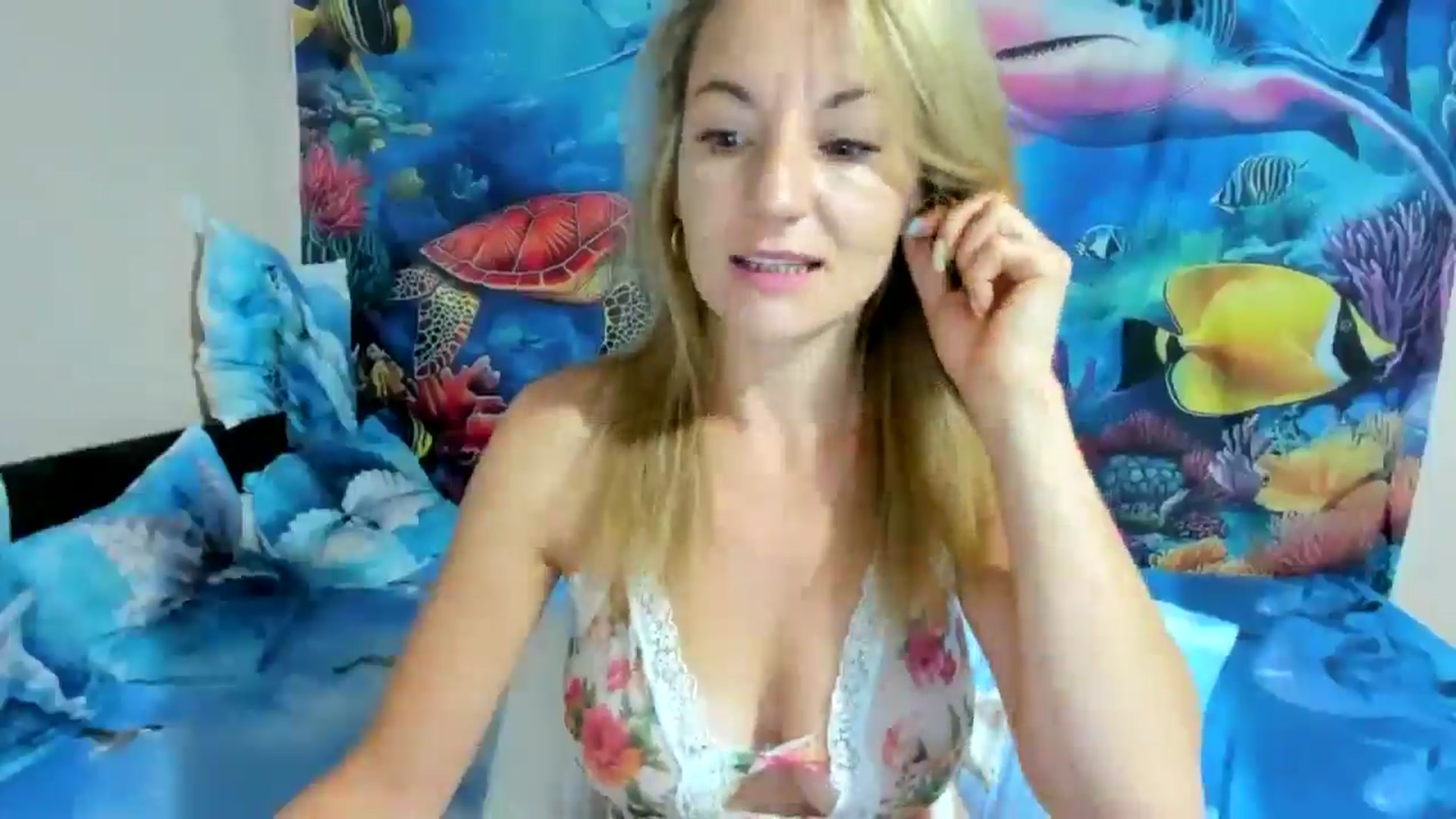 Gallery image thumbnail from elisha4ubbb's myfreecams stream on, 07/30/2025, 03:38 image 2 of 20