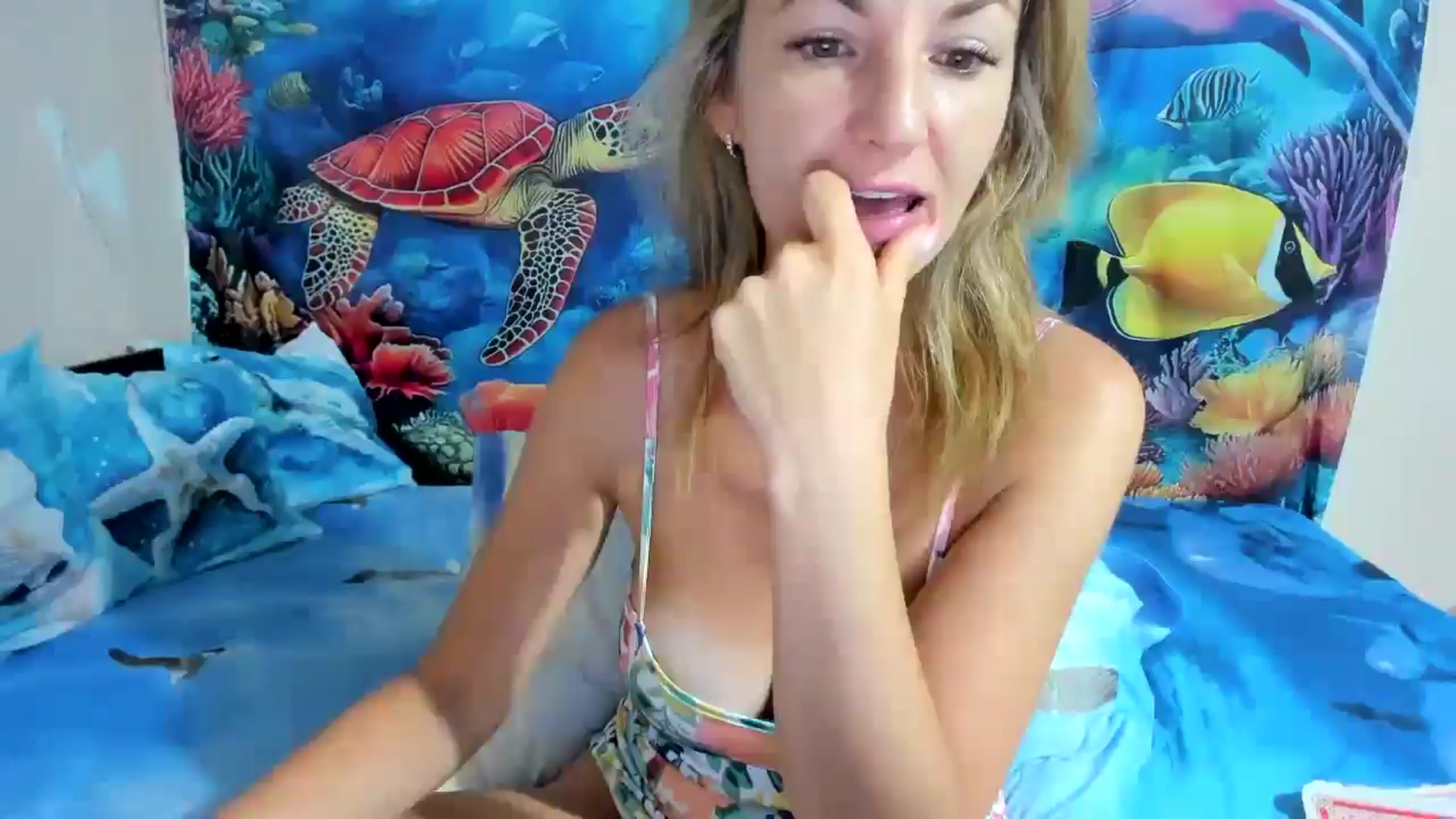 Gallery image thumbnail from elisha4ubbb's myfreecams stream on, 08/13/2025, 03:28 image 7 of 20