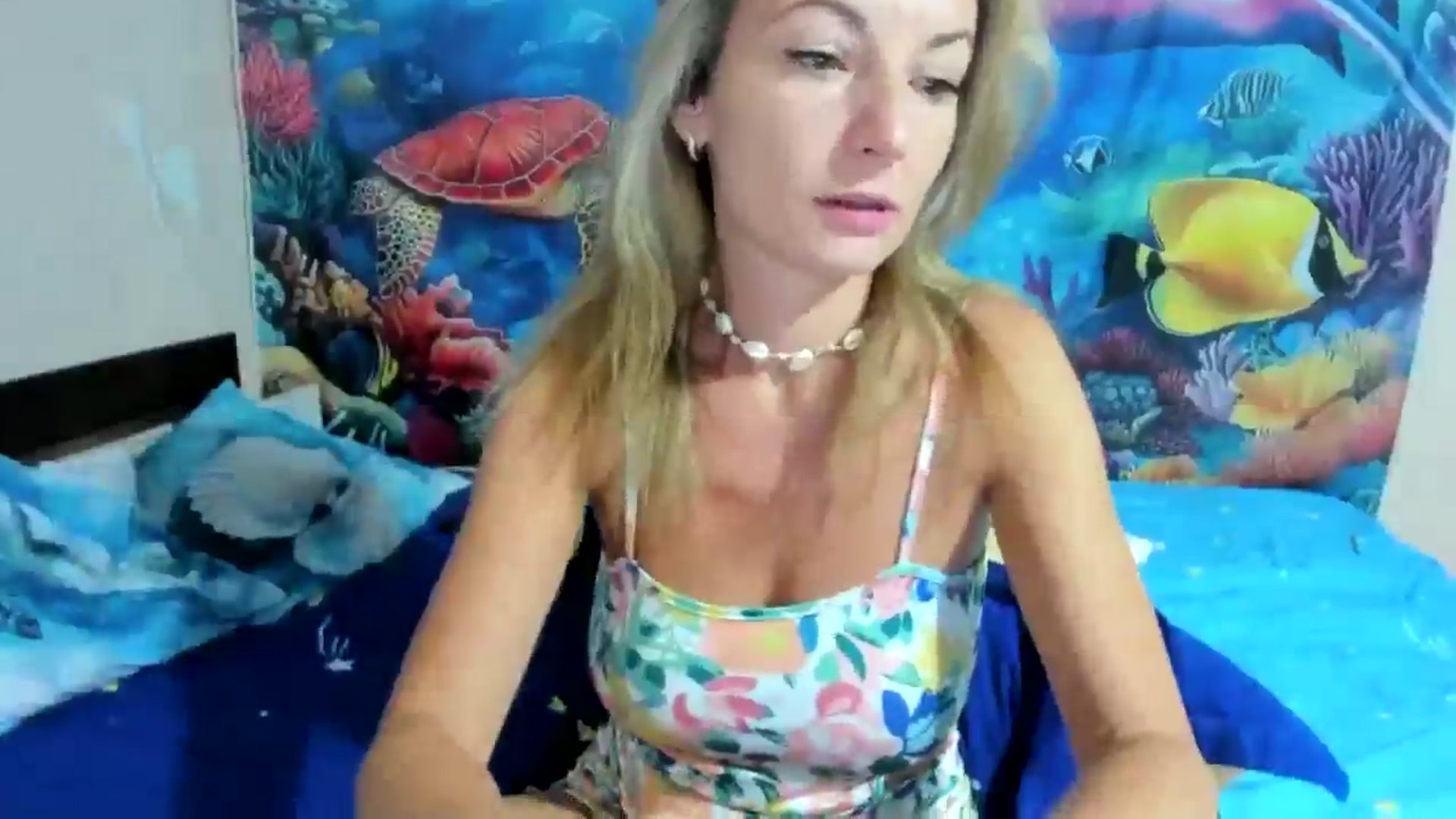 Gallery image thumbnail from elisha4ubbb's myfreecams stream on, 08/31/2025, 03:22 image 2 of 20