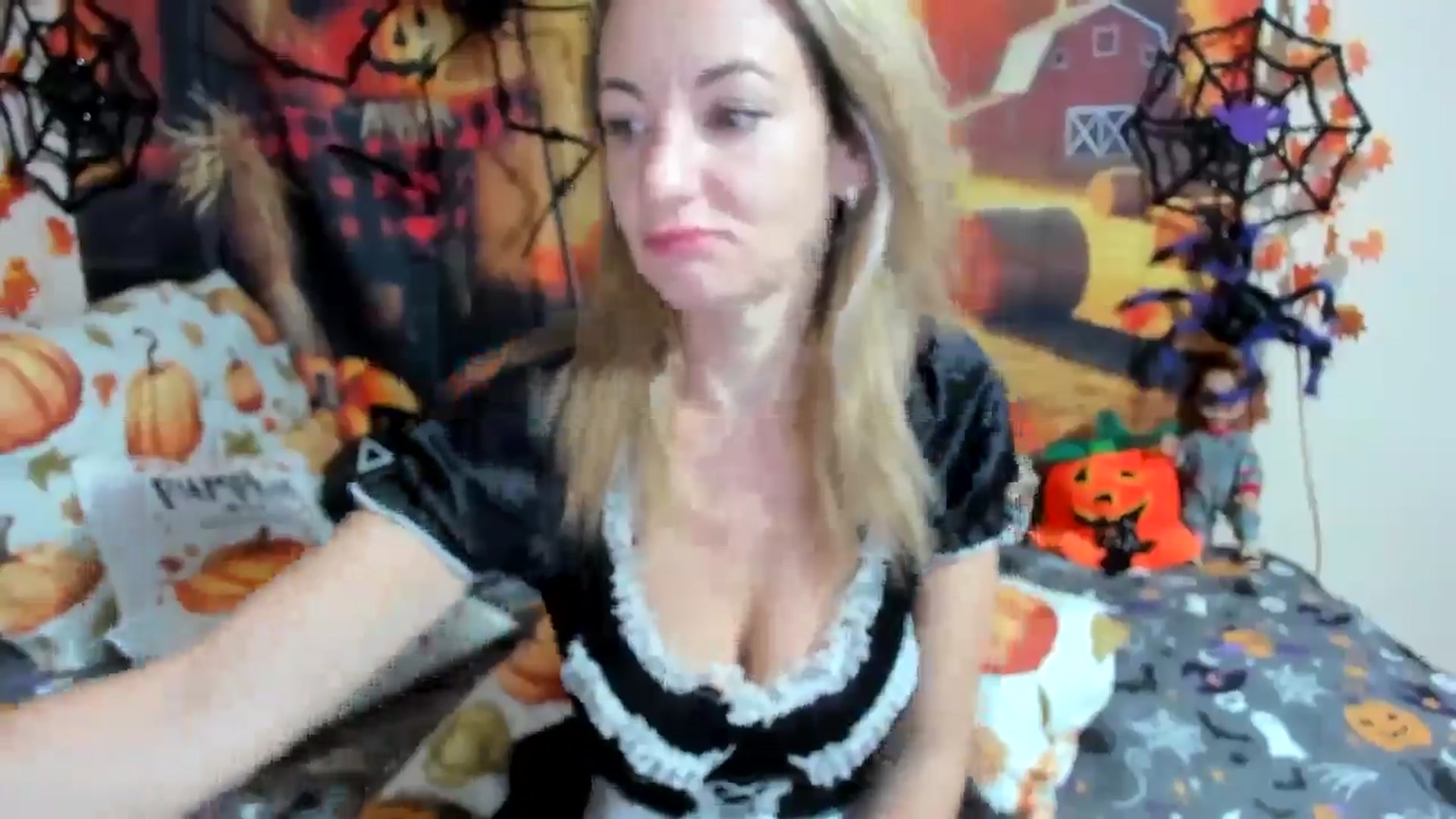 Gallery image thumbnail from elisha4ubbb's myfreecams stream on, 10/26/2025, 04:36 image 3 of 20