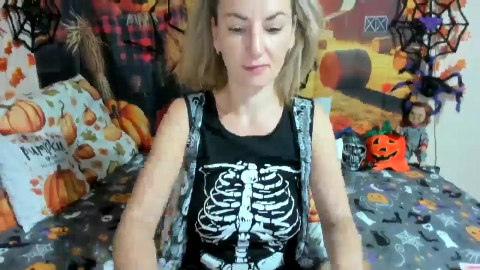 Gallery image thumbnail from elisha4ubbb's myfreecams stream on, 10/31/2025, 04:21 image 8 of 20