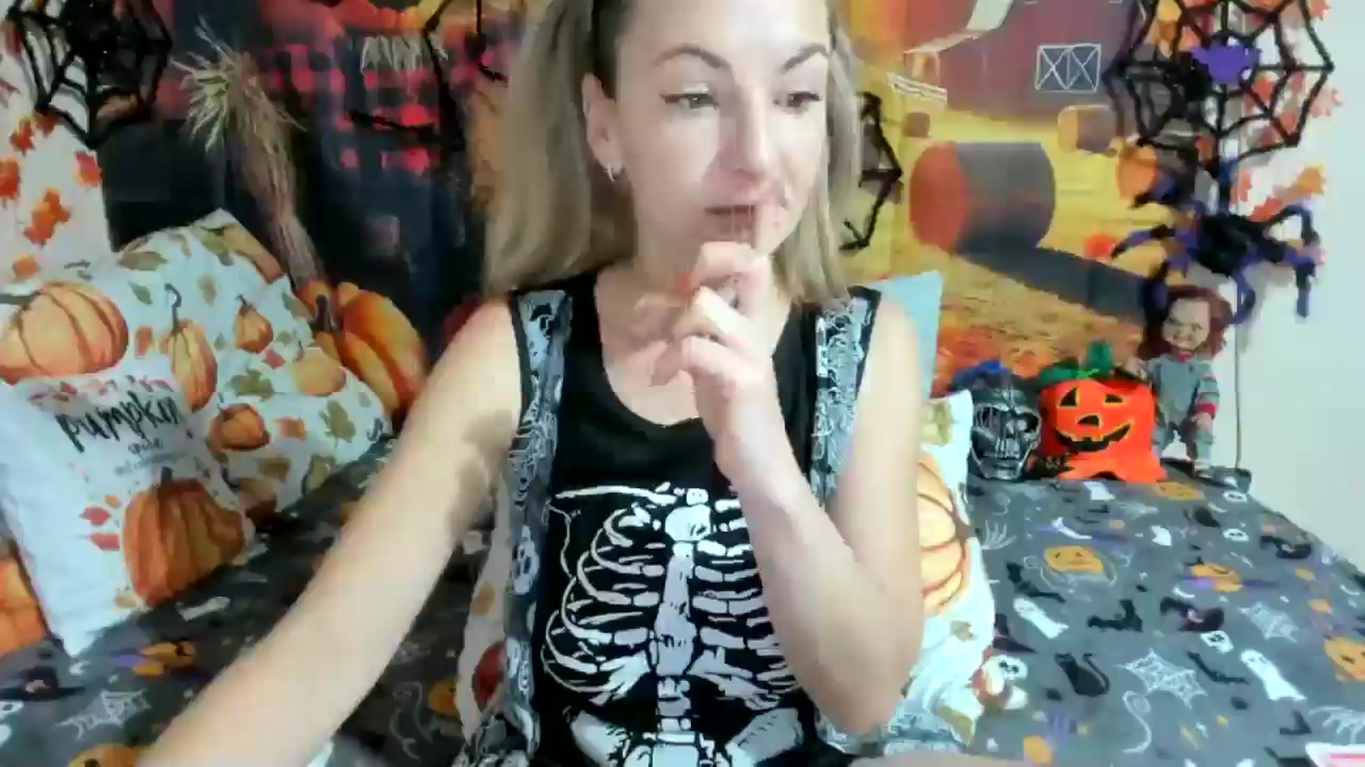 Gallery image thumbnail from elisha4ubbb's myfreecams stream on, 10/31/2025, 04:21 image 10 of 20