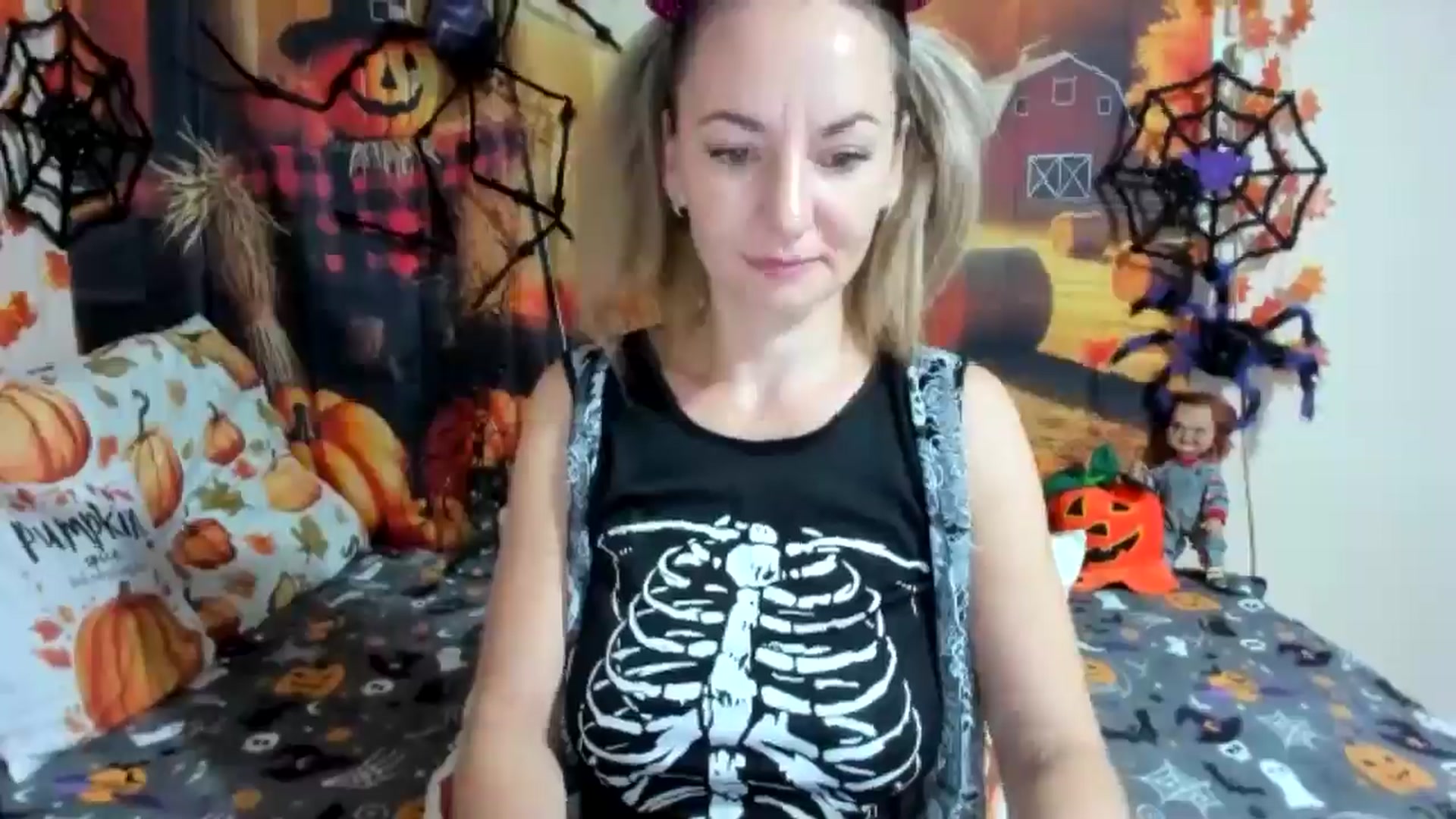 Gallery image thumbnail from elisha4ubbb's myfreecams stream on, 10/31/2025, 04:21 image 5 of 20