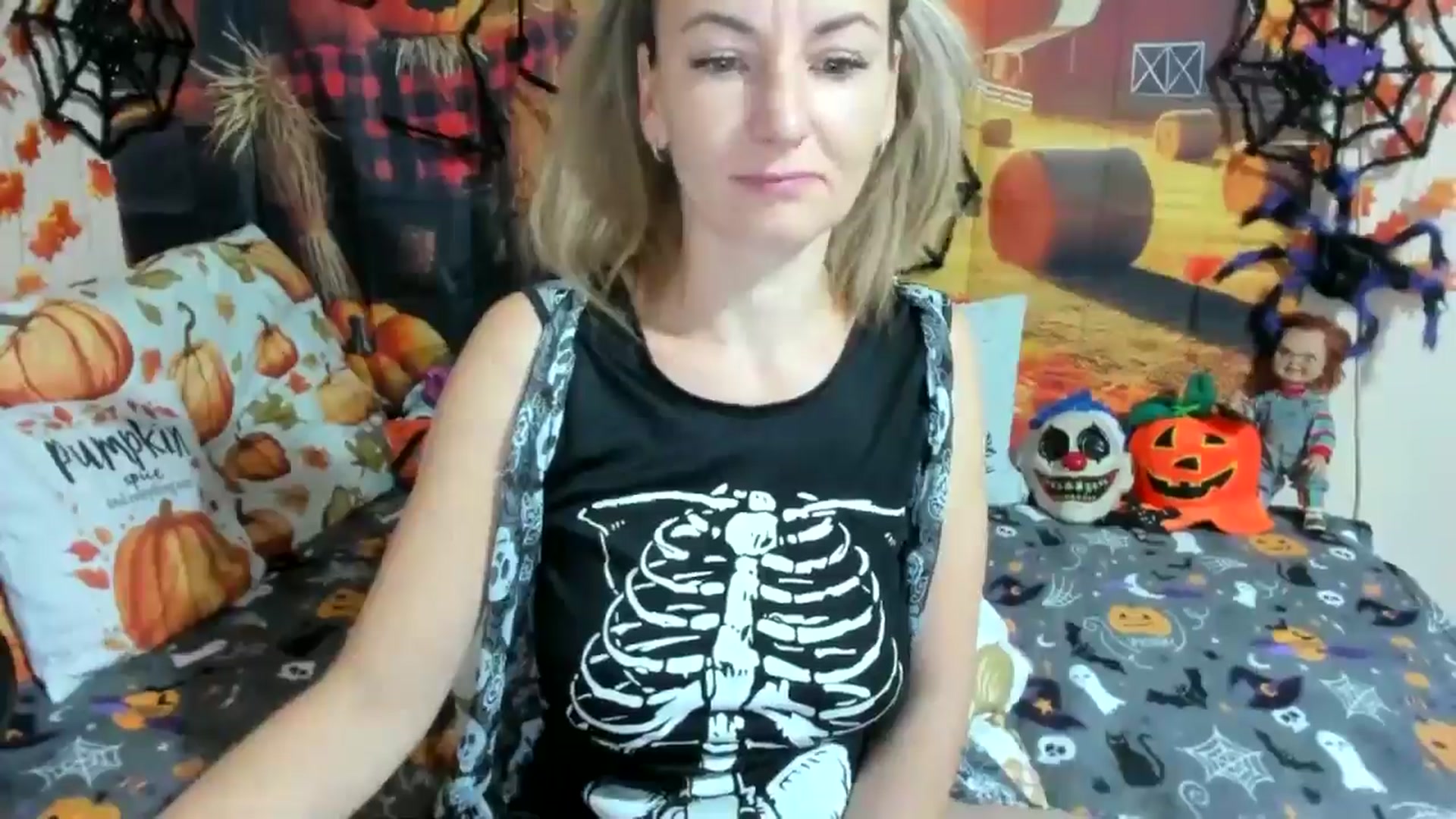 Gallery image thumbnail from elisha4ubbb's myfreecams stream on, 10/31/2025, 04:57 image 13 of 20
