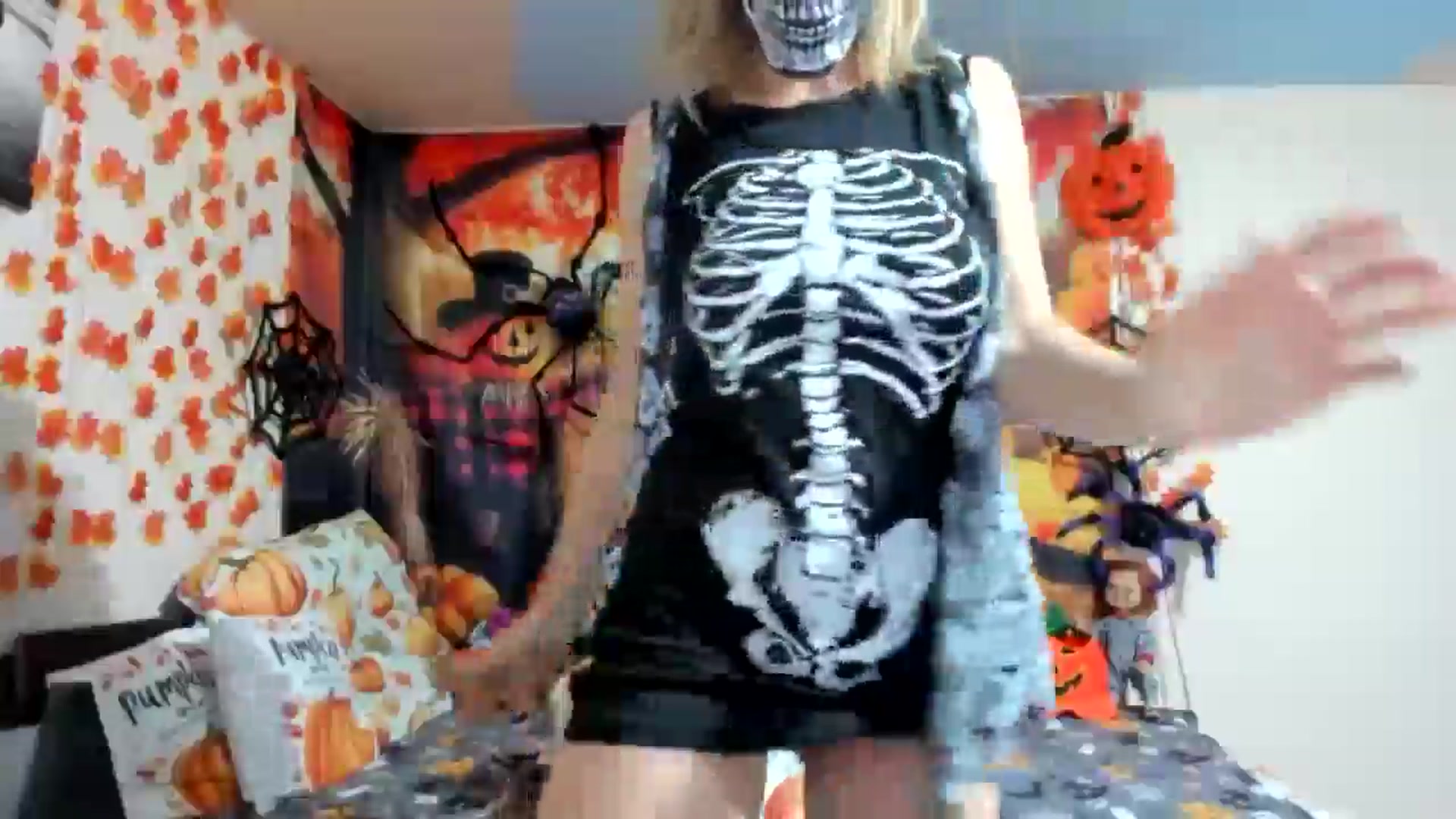 Gallery image thumbnail from elisha4ubbb's myfreecams stream on, 10/31/2025, 04:57 image 14 of 20