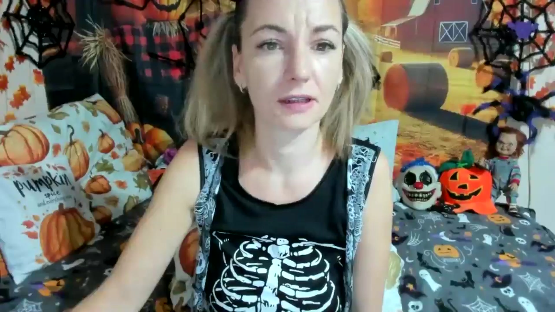 Gallery image thumbnail from elisha4ubbb's myfreecams stream on, 10/31/2025, 04:57 image 10 of 20
