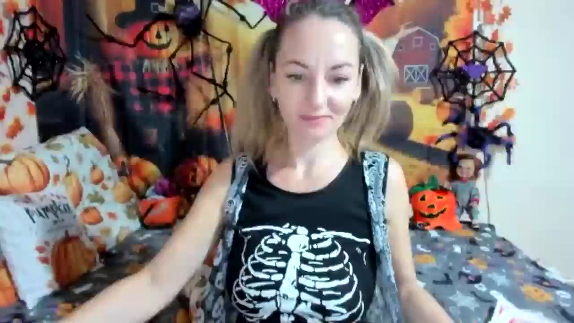 Gallery image thumbnail from elisha4ubbb's myfreecams stream on, 10/31/2025, 05:23 image 1 of 20