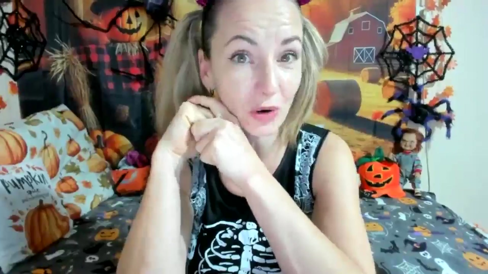 Gallery image thumbnail from elisha4ubbb's myfreecams stream on, 10/31/2025, 05:23 image 10 of 20