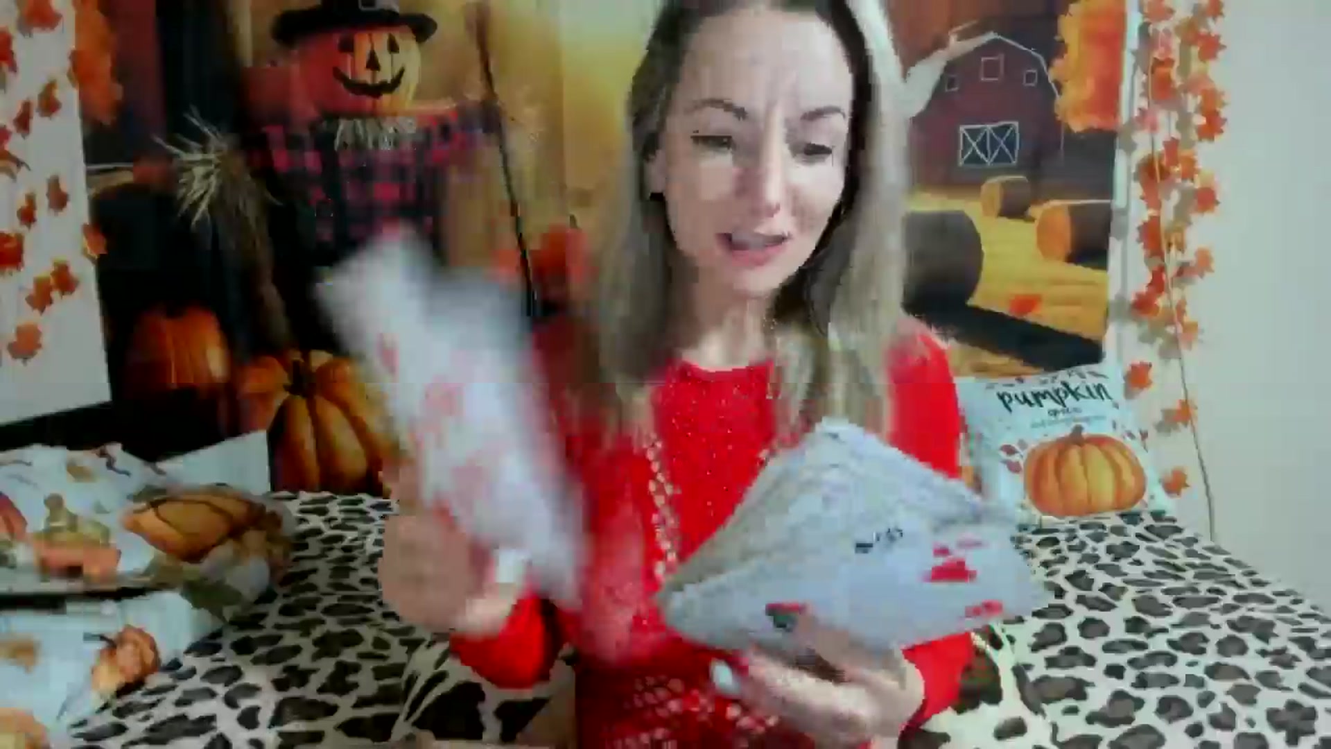 Gallery image thumbnail from elisha4ubbb's myfreecams stream on, 11/23/2025, 04:21 image 2 of 20