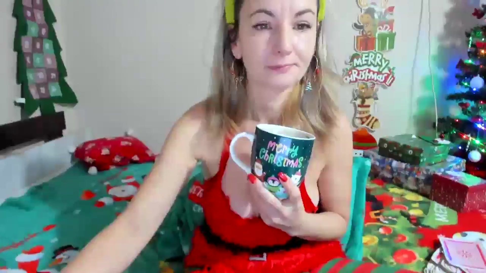 Gallery image thumbnail from elisha4ubbb's myfreecams stream on, 12/20/2025, 04:24 image 15 of 20