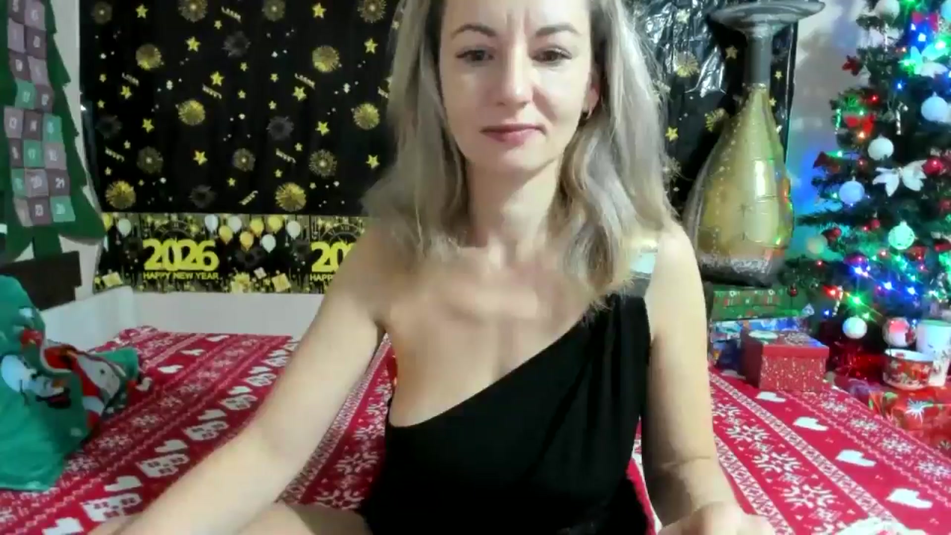Gallery image thumbnail from elisha4ubbb's myfreecams stream on, 12/31/2025, 04:38 image 18 of 20