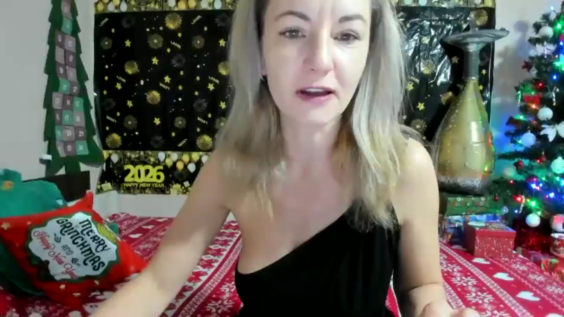 Gallery image thumbnail from elisha4ubbb's myfreecams stream on, 12/31/2025, 04:38 image 1 of 20