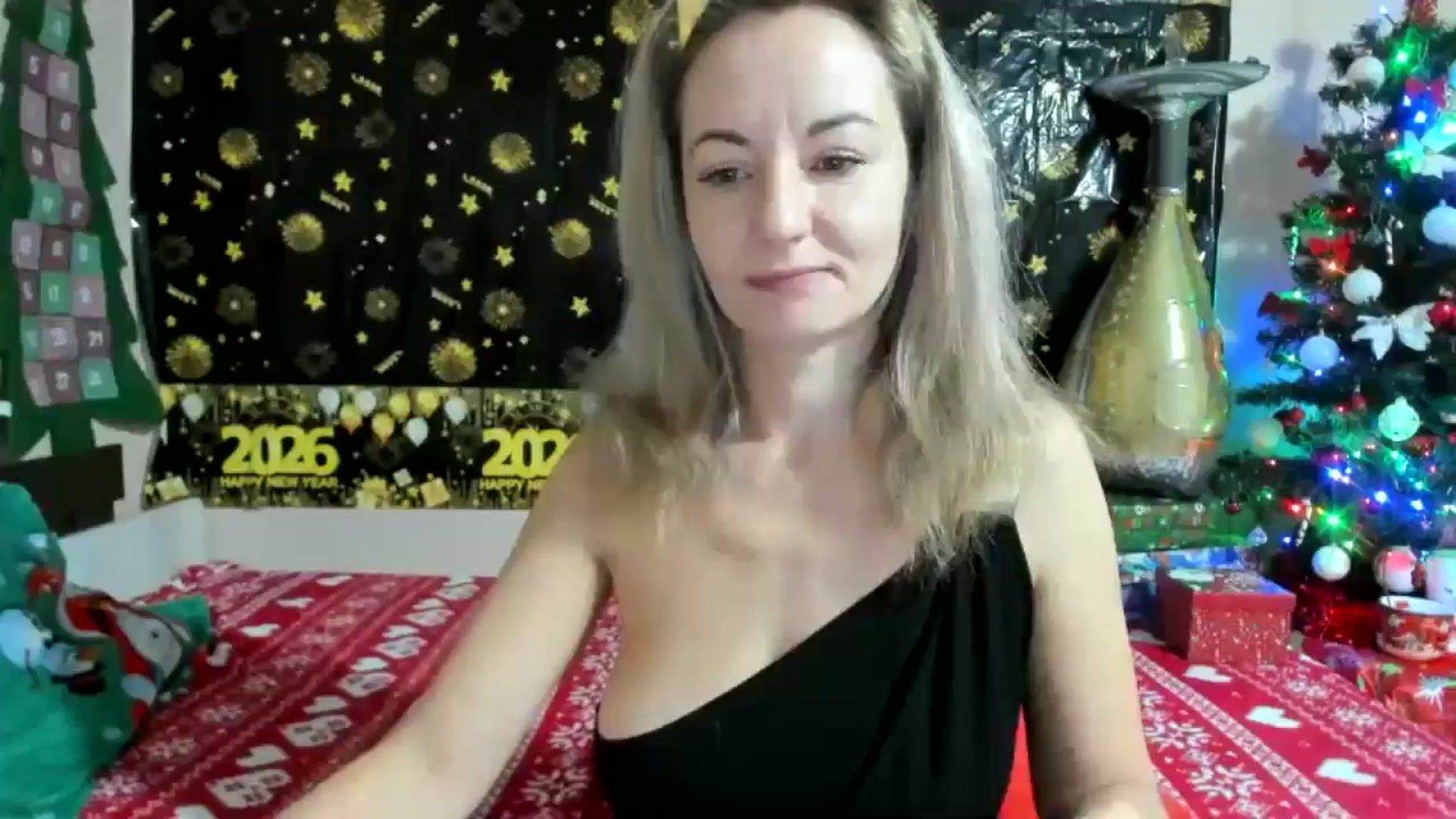 Gallery image thumbnail from elisha4ubbb's myfreecams stream on, 12/31/2025, 05:10 image 1 of 20