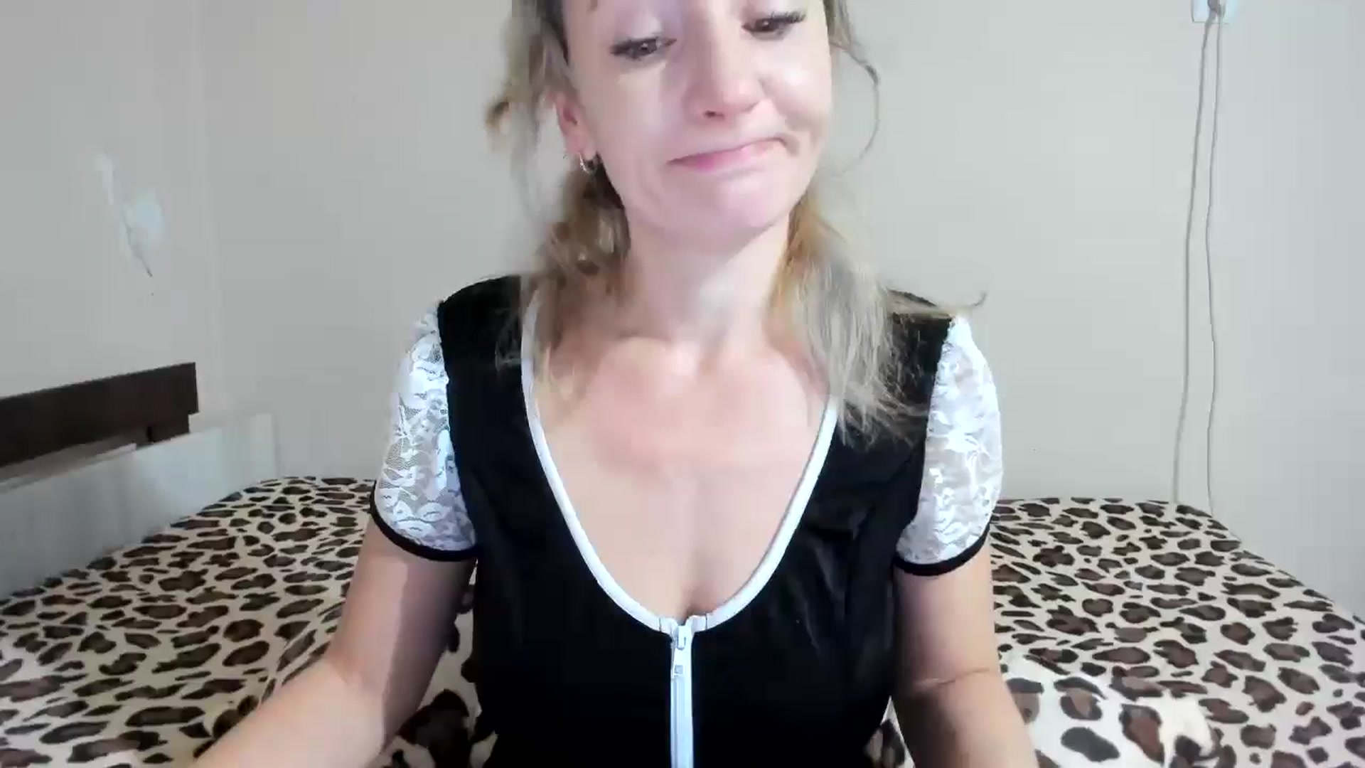 Gallery image thumbnail from elisha4ubbb's myfreecams stream on, 01/09/2026, 04:17 image 11 of 20