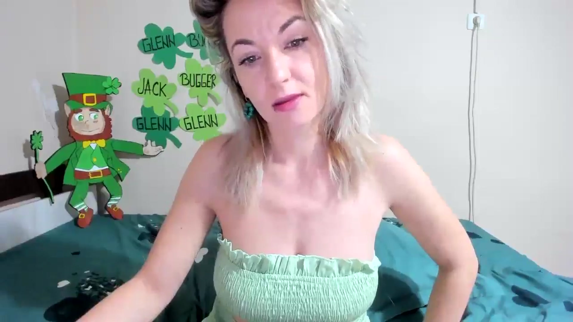 Gallery image thumbnail from elisha4ubbb's myfreecams stream on, 03/15/2026, 04:29 image 2 of 20