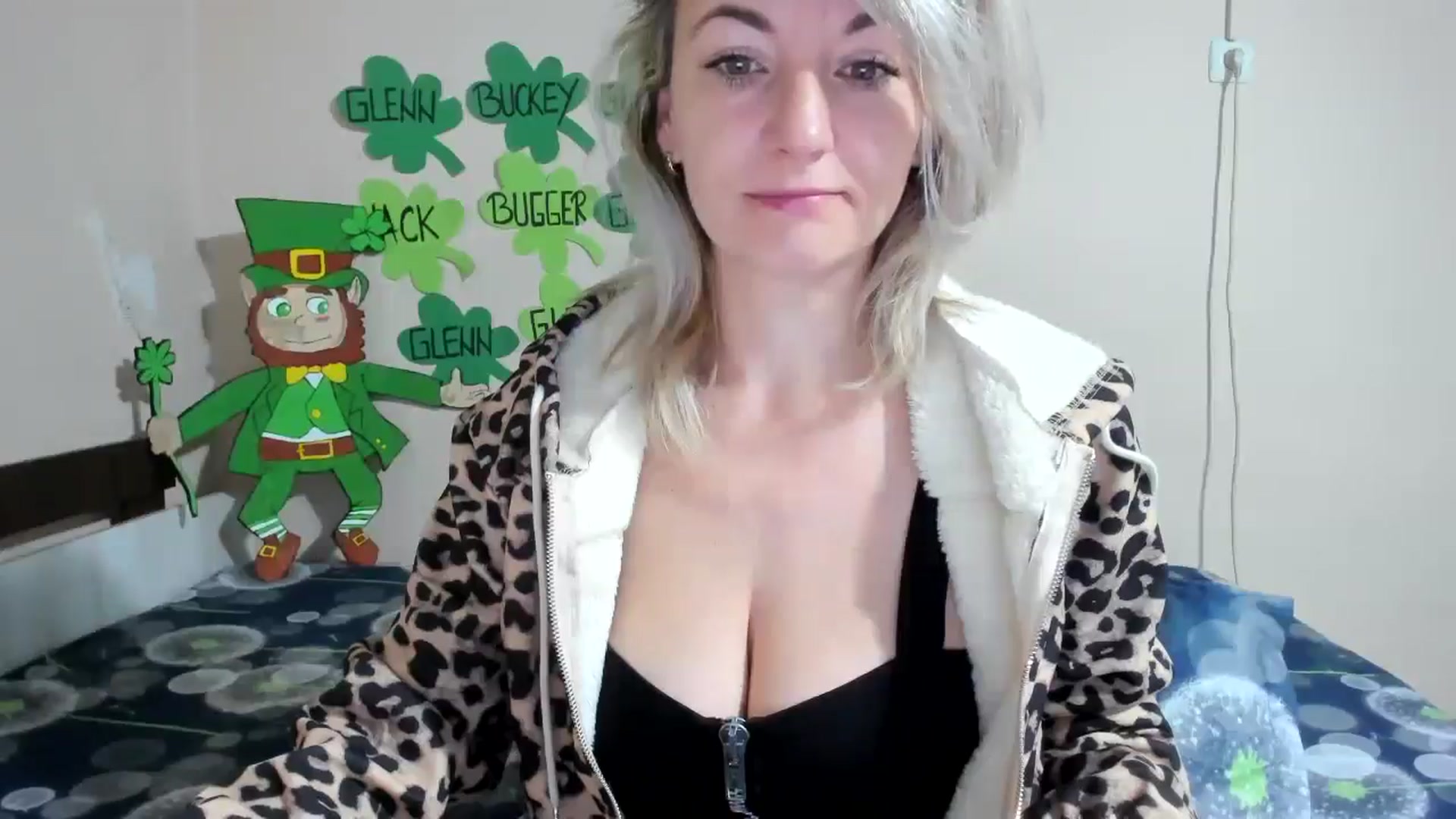 Gallery image thumbnail from elisha4ubbb's myfreecams stream on, 03/23/2026, 04:16 image 6 of 20