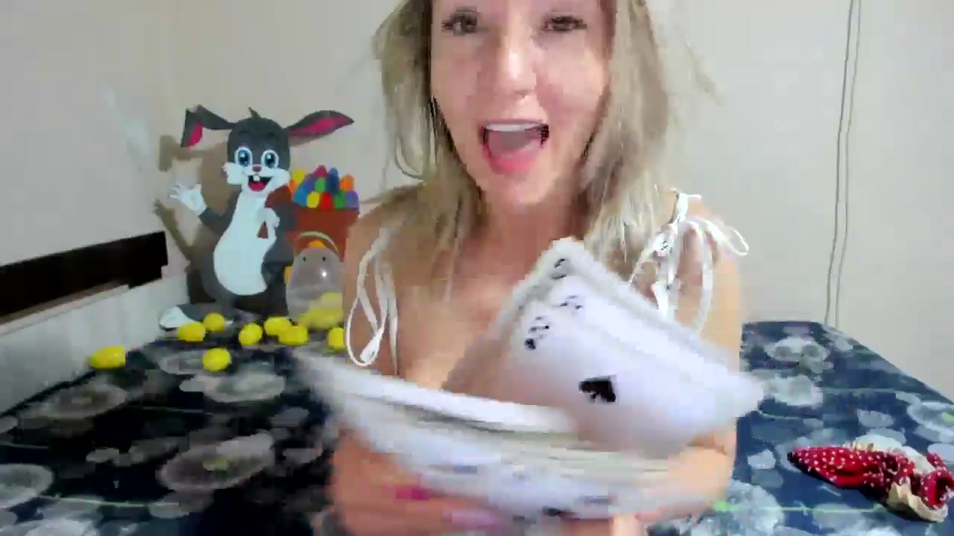 Gallery image thumbnail from elisha4ubbb's myfreecams stream on, 04/07/2026, 04:27 image 11 of 20