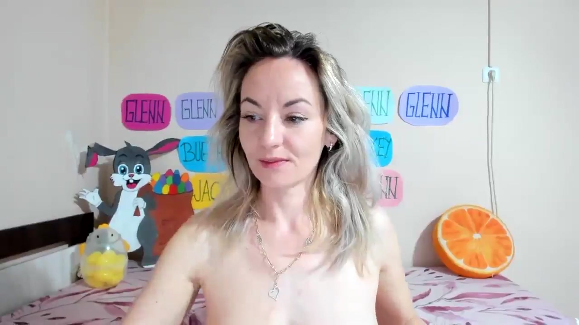 Gallery image thumbnail from elisha4ubbb's myfreecams stream on, 04/25/2026, 04:19 image 10 of 20