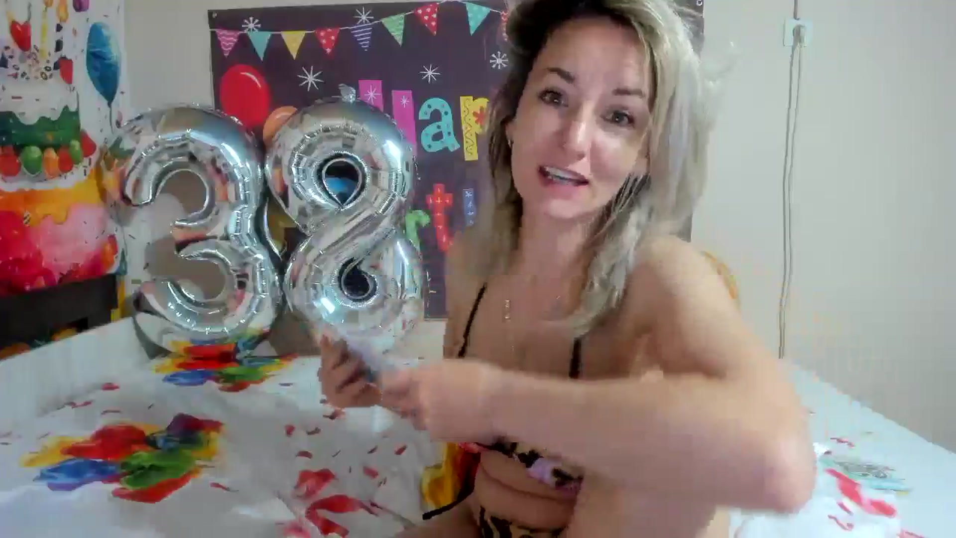 Gallery image thumbnail from elisha4ubbb's myfreecams stream on, 05/10/2026, 03:50 image 10 of 20