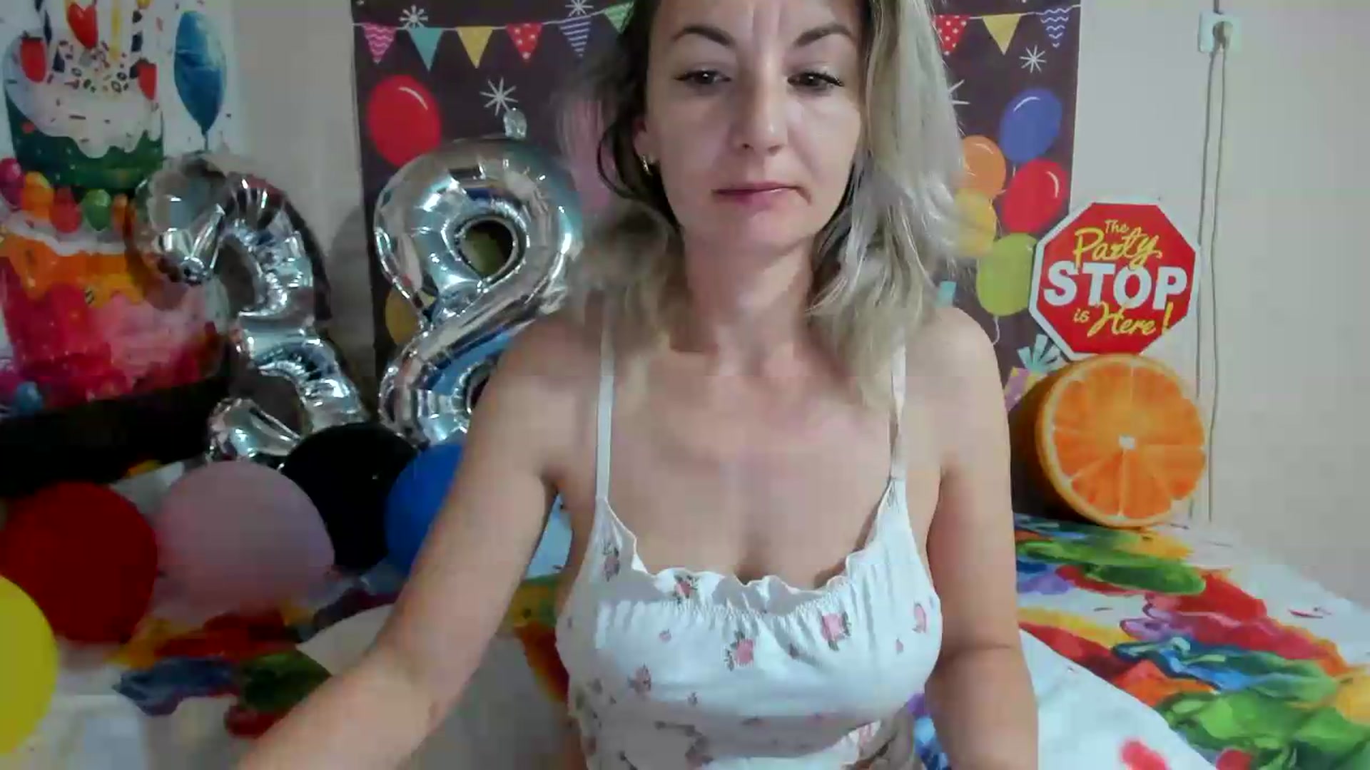 Gallery image thumbnail from elisha4ubbb's myfreecams stream on, 05/20/2026, 04:01 image 7 of 20
