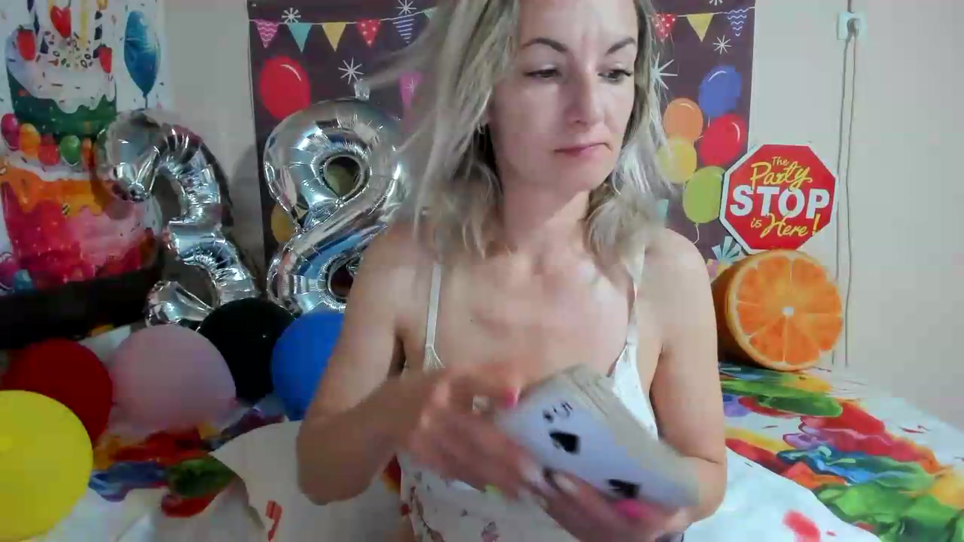 Gallery image thumbnail from elisha4ubbb's myfreecams stream on, 05/20/2026, 04:01 image 13 of 20