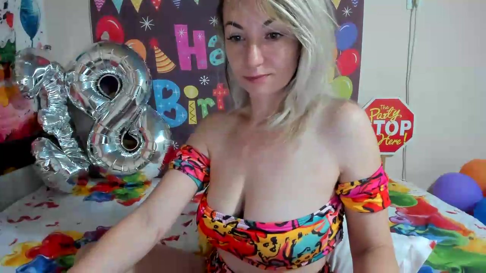 Gallery image thumbnail from elisha4ubbb's myfreecams stream on, 05/25/2026, 03:51 image 17 of 20