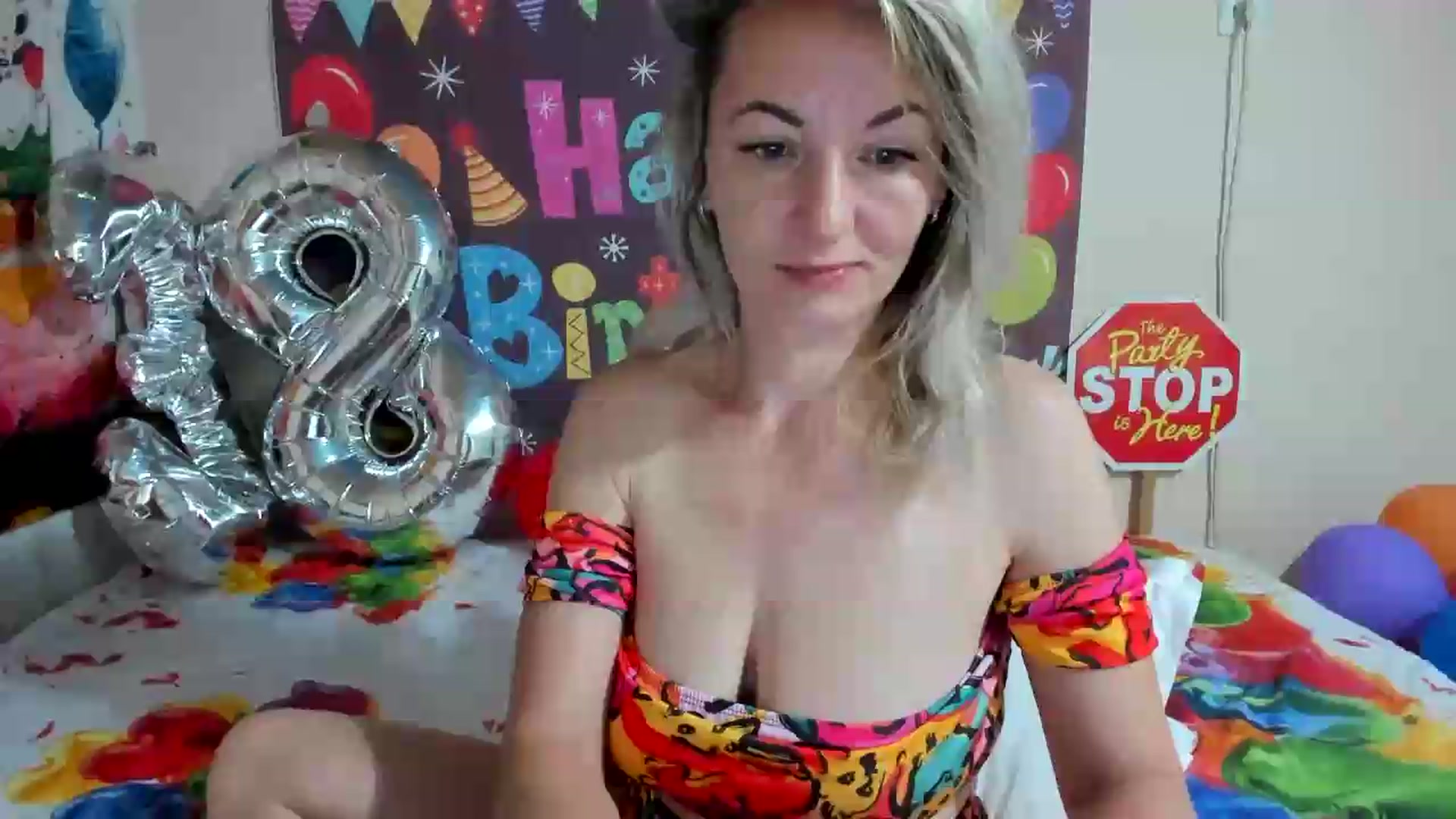Gallery image thumbnail from elisha4ubbb's myfreecams stream on, 05/25/2026, 03:51 image 15 of 20