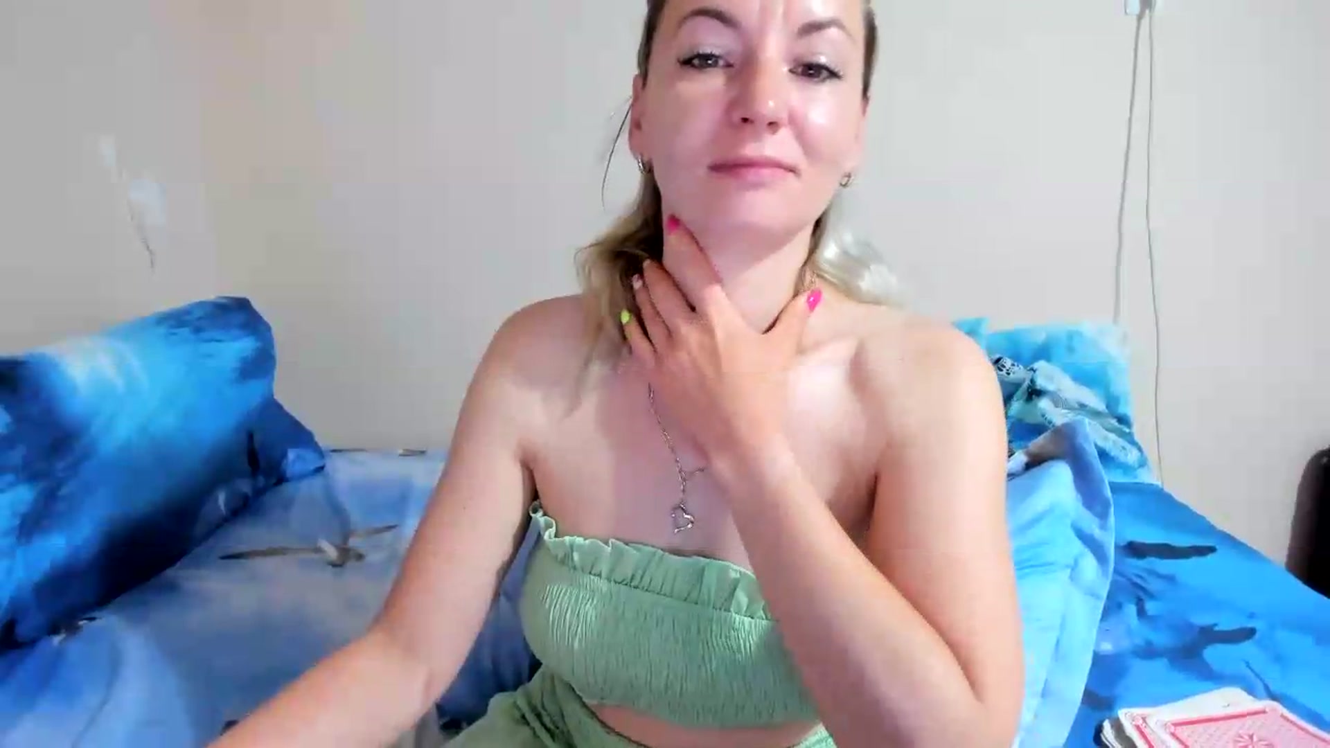 Gallery image thumbnail from elisha4ubbb's myfreecams stream on, 06/03/2026, 04:02 image 18 of 20