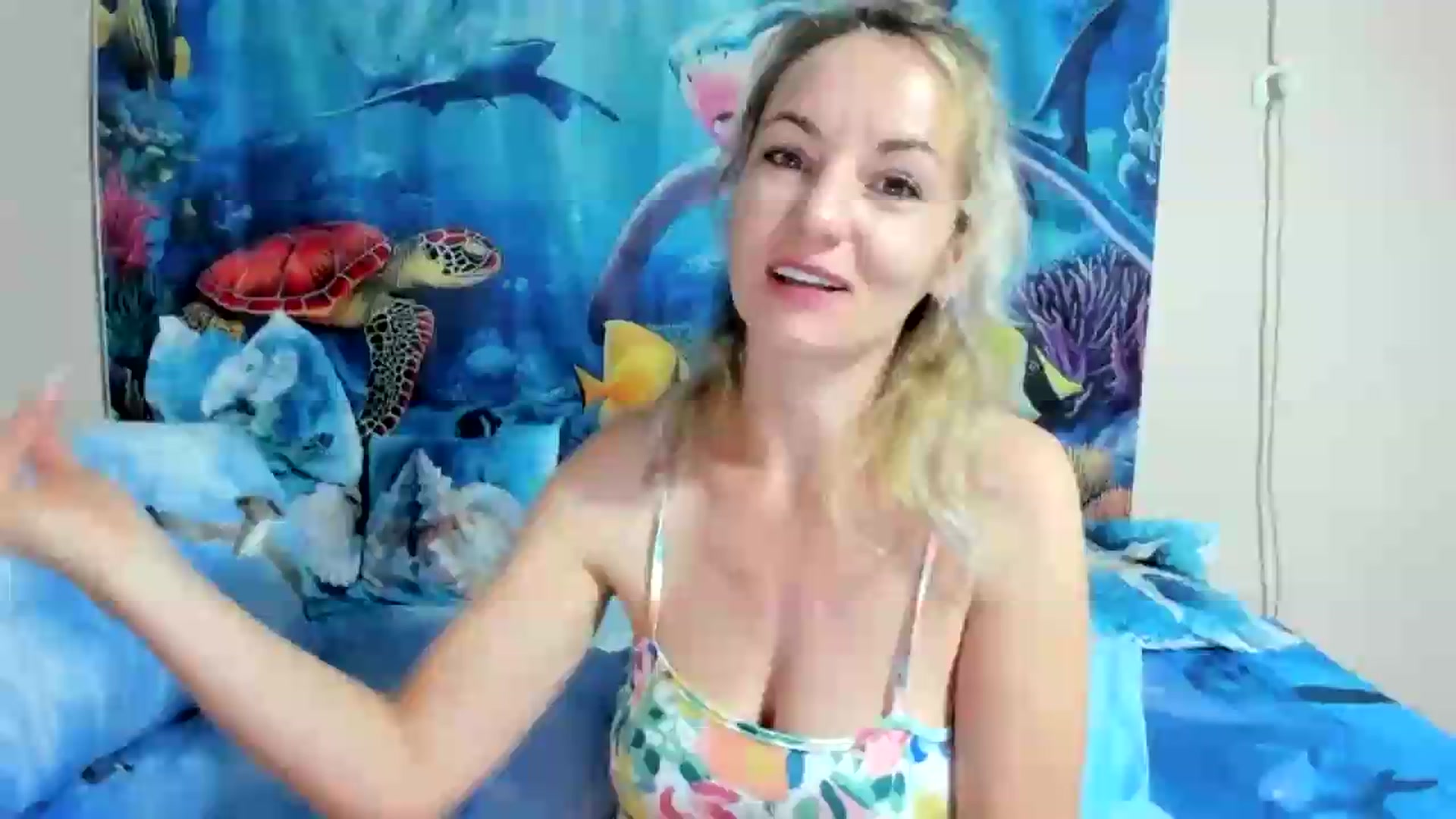 Gallery image thumbnail from elisha4ubbb's myfreecams stream on, 06/21/2026, 03:46 image 1 of 20