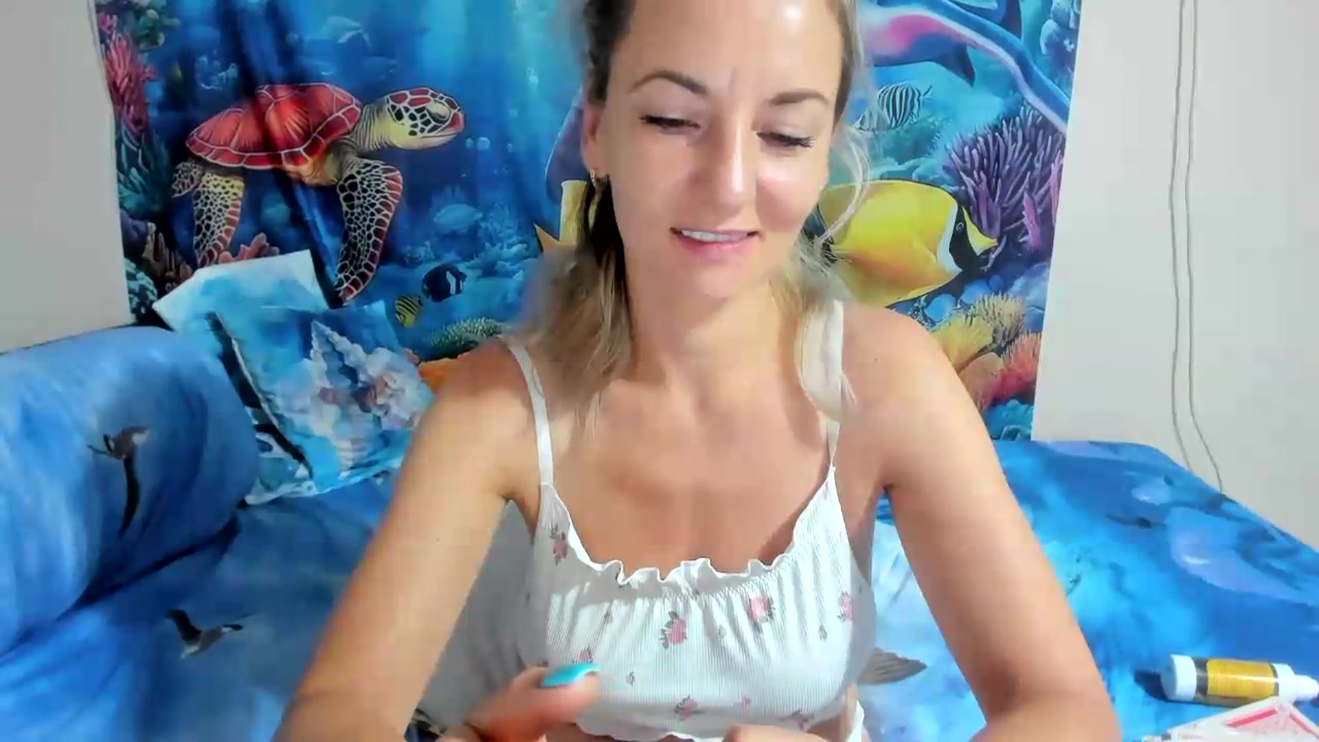 Gallery image thumbnail from elisha4ubbb's myfreecams stream on, 07/20/2026, 04:38 image 11 of 20