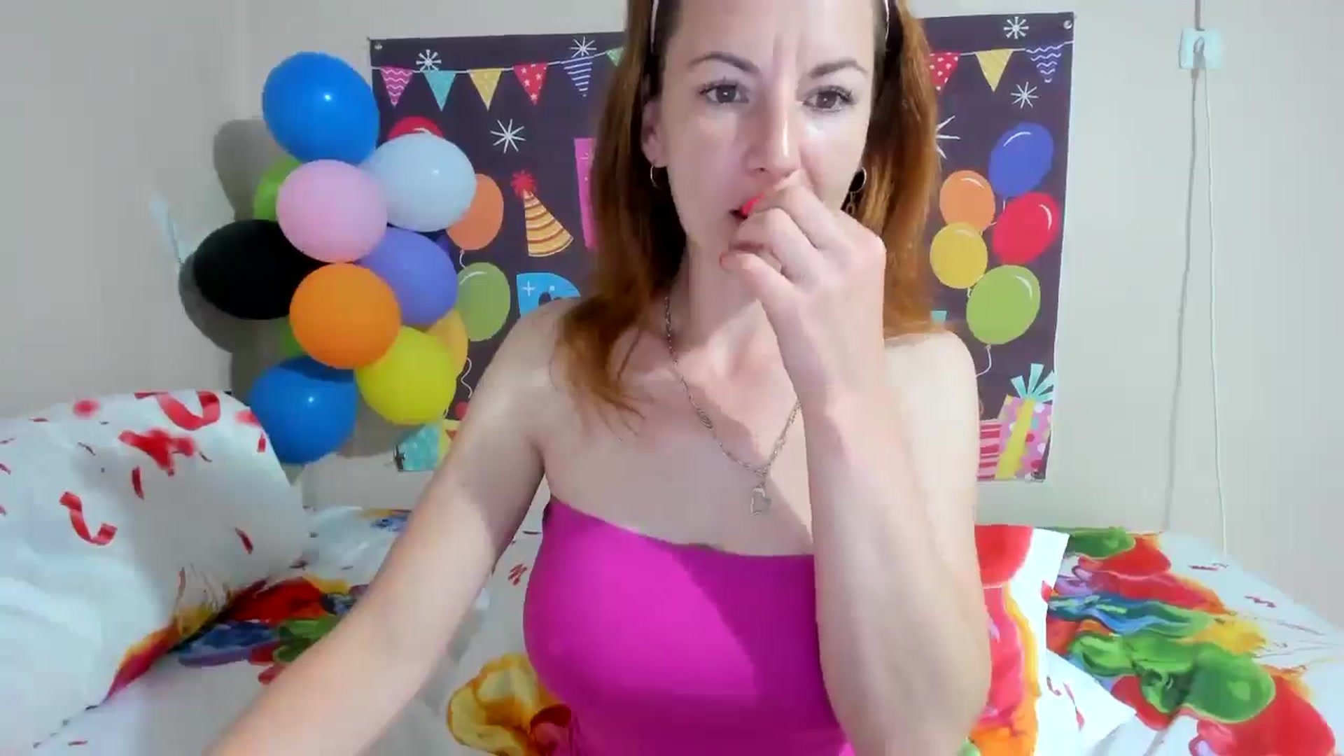 Gallery image thumbnail from elishasbday4u's myfreecams stream on, 05/07/2025, 03:31 image 8 of 20