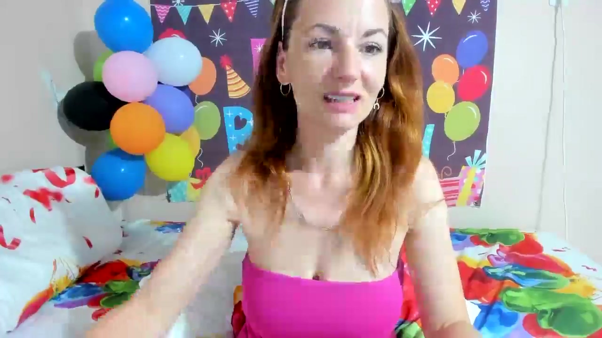 Gallery image thumbnail from elishasbday4u's myfreecams stream on, 05/07/2025, 03:31 image 3 of 20
