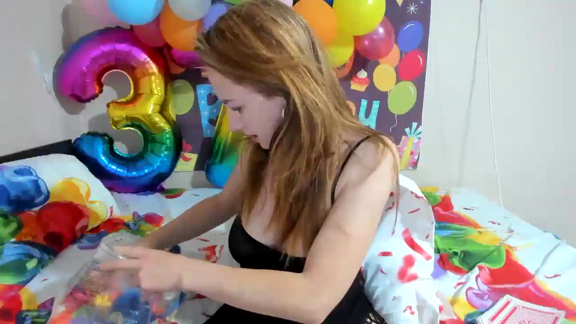 Gallery image thumbnail from elishasbday4u's myfreecams stream on, 05/14/2025, 03:29 image 16 of 20