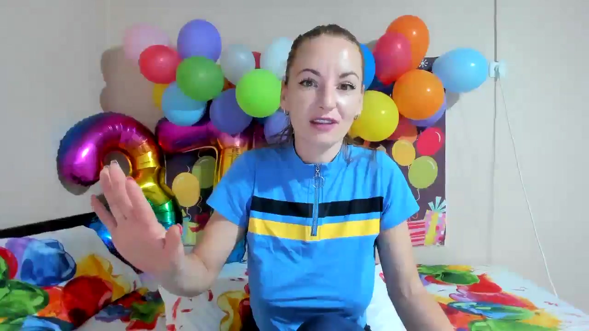 Gallery image thumbnail from elishasbday4u's myfreecams stream on, 05/17/2025, 03:48 image 3 of 20