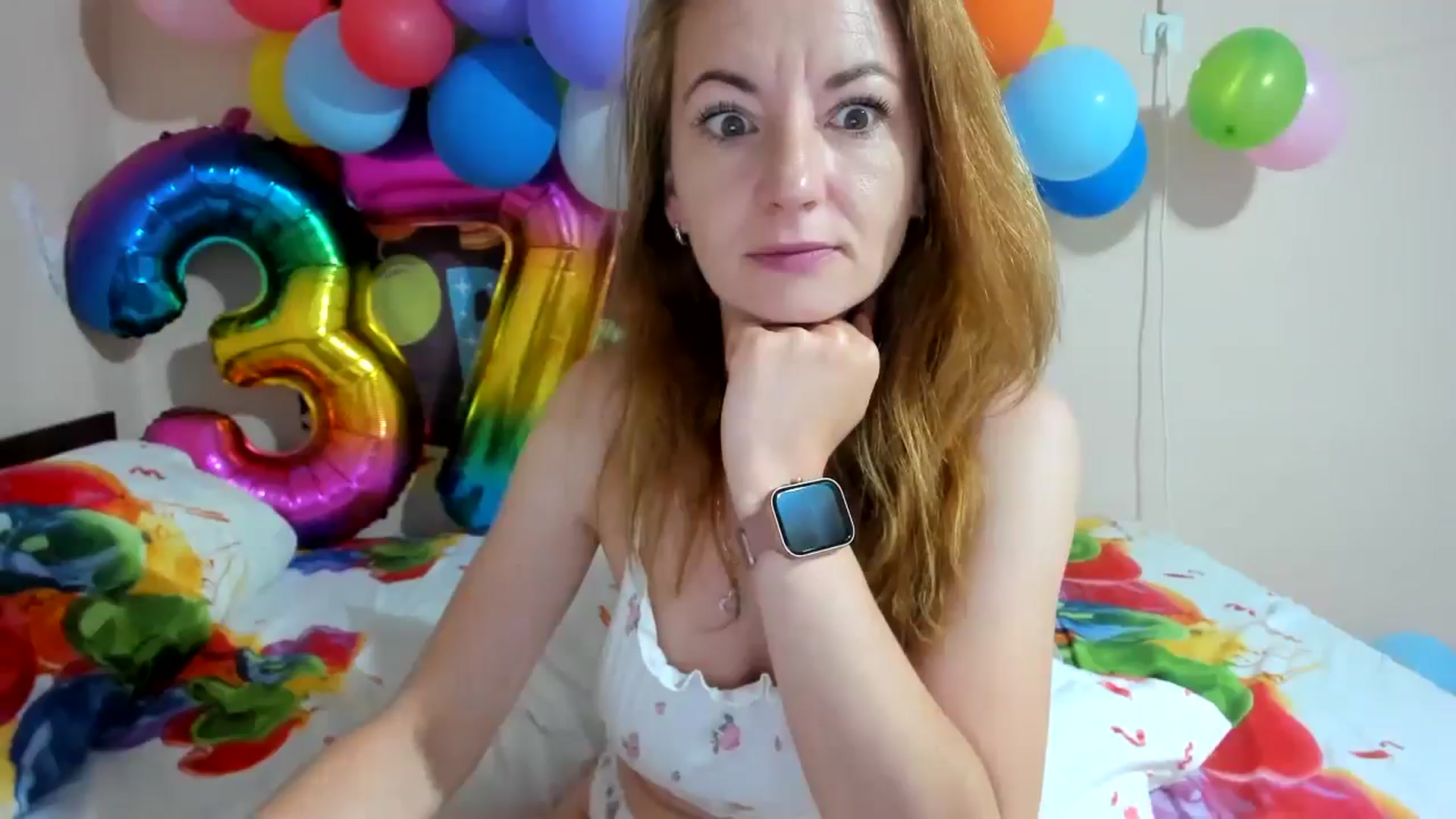 Gallery image thumbnail from elishasbday4u's myfreecams stream on, 05/21/2025, 03:21 image 11 of 20