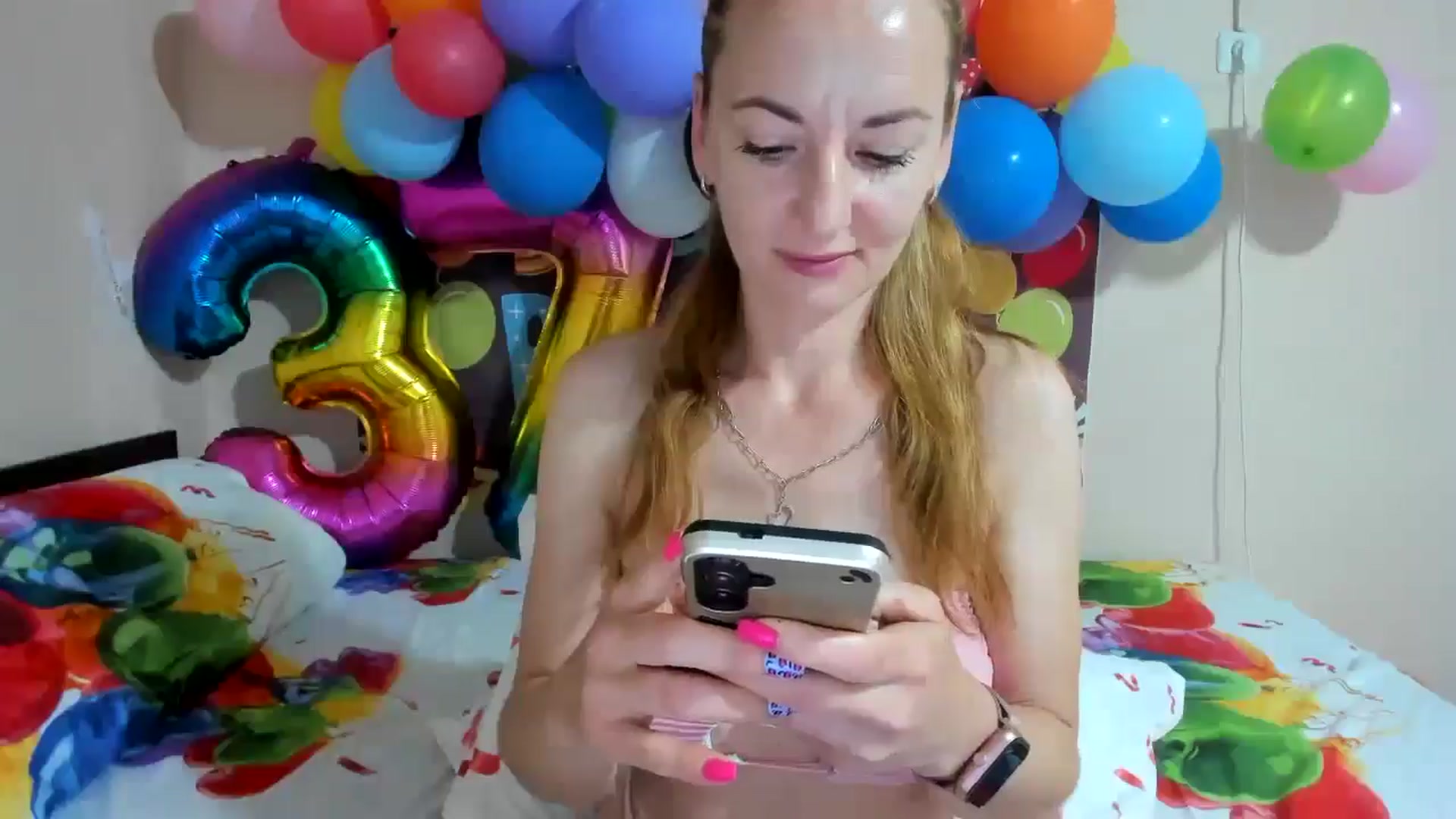 Gallery image thumbnail from elishasbday4u's myfreecams stream on, 05/21/2025, 03:56 image 13 of 20