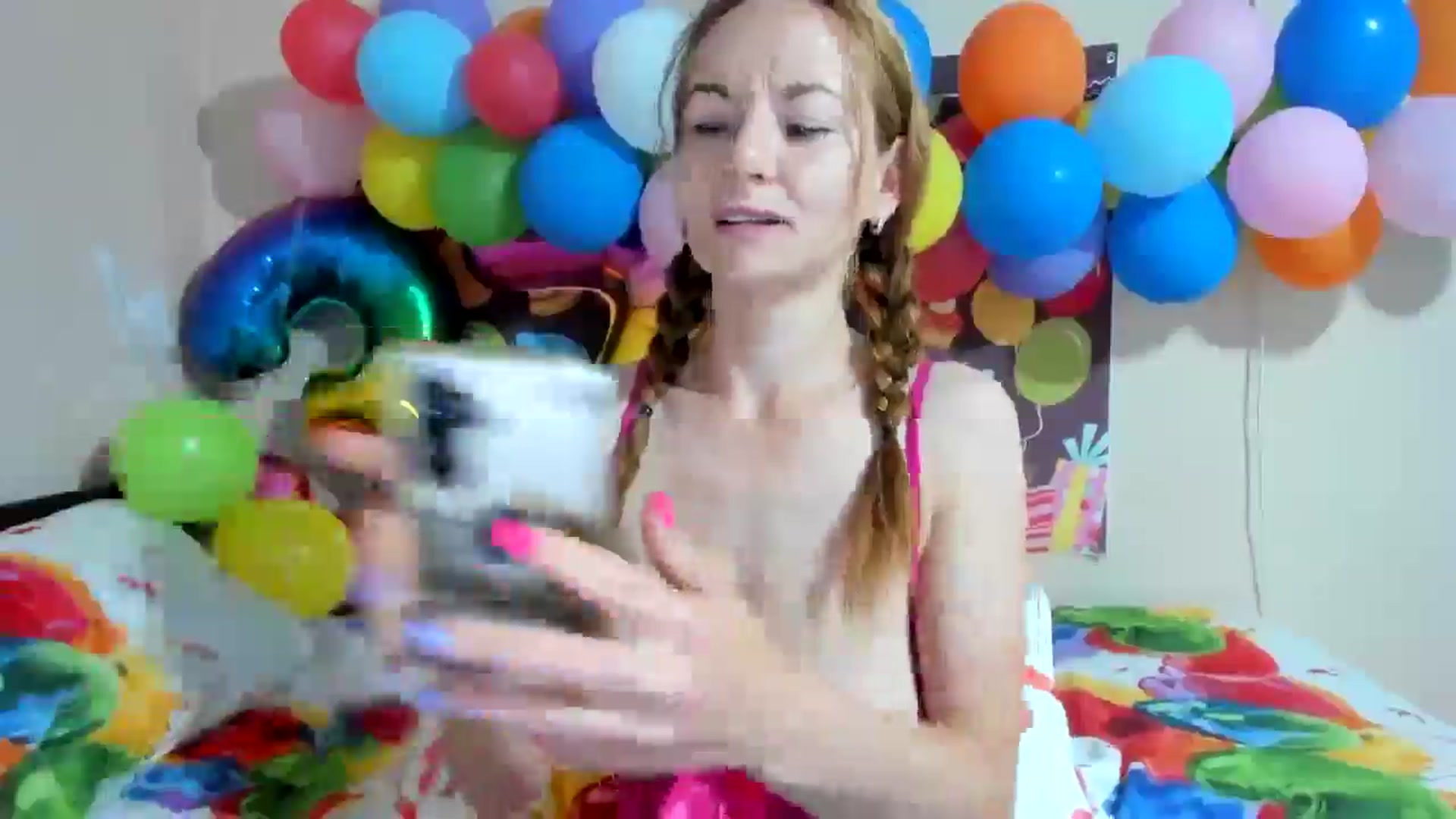Gallery image thumbnail from elishasbday4u's myfreecams stream on, 05/27/2025, 03:35 image 14 of 20