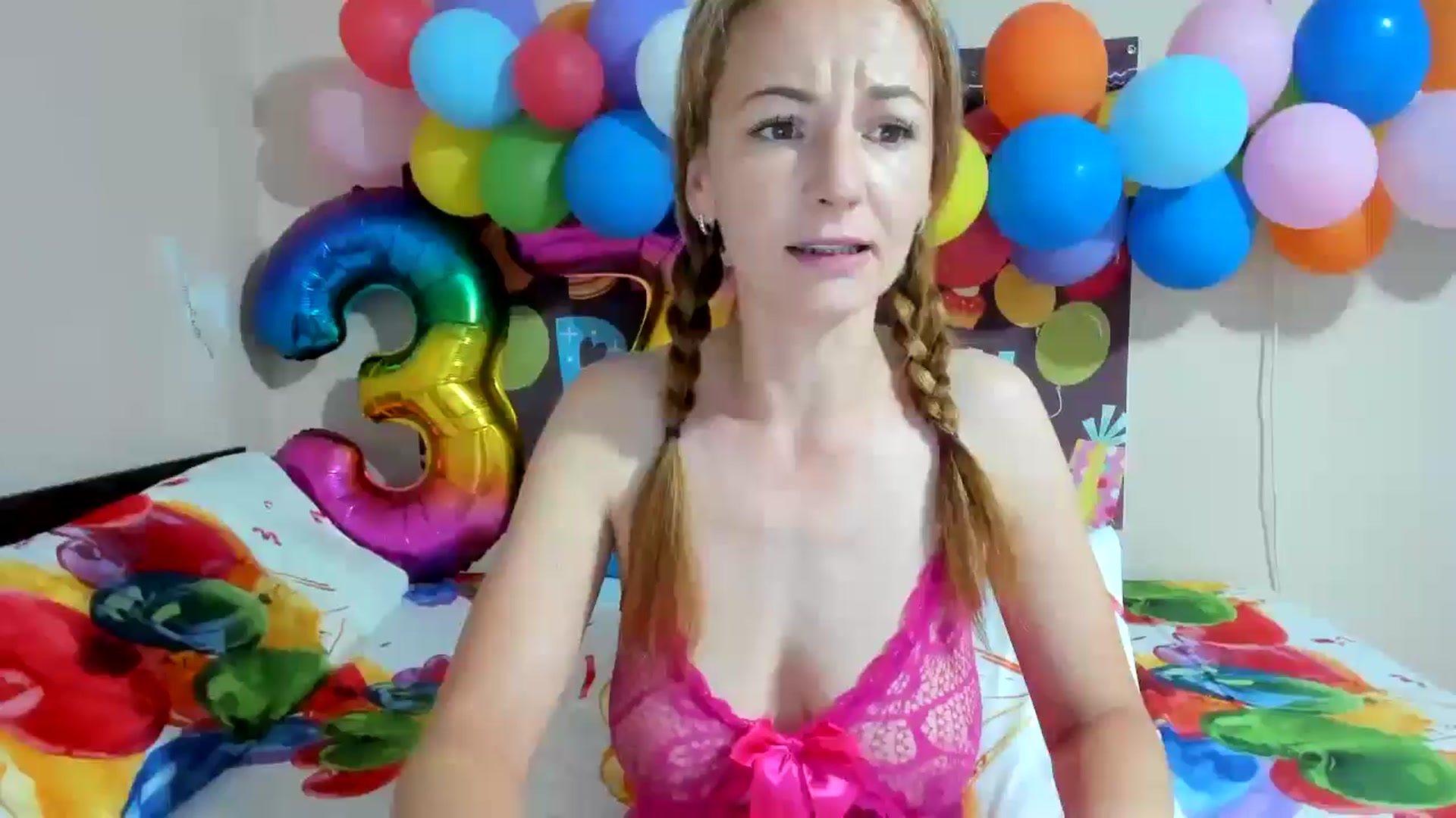 Gallery image thumbnail from elishasbday4u's myfreecams stream on, 05/27/2025, 03:35 image 1 of 20