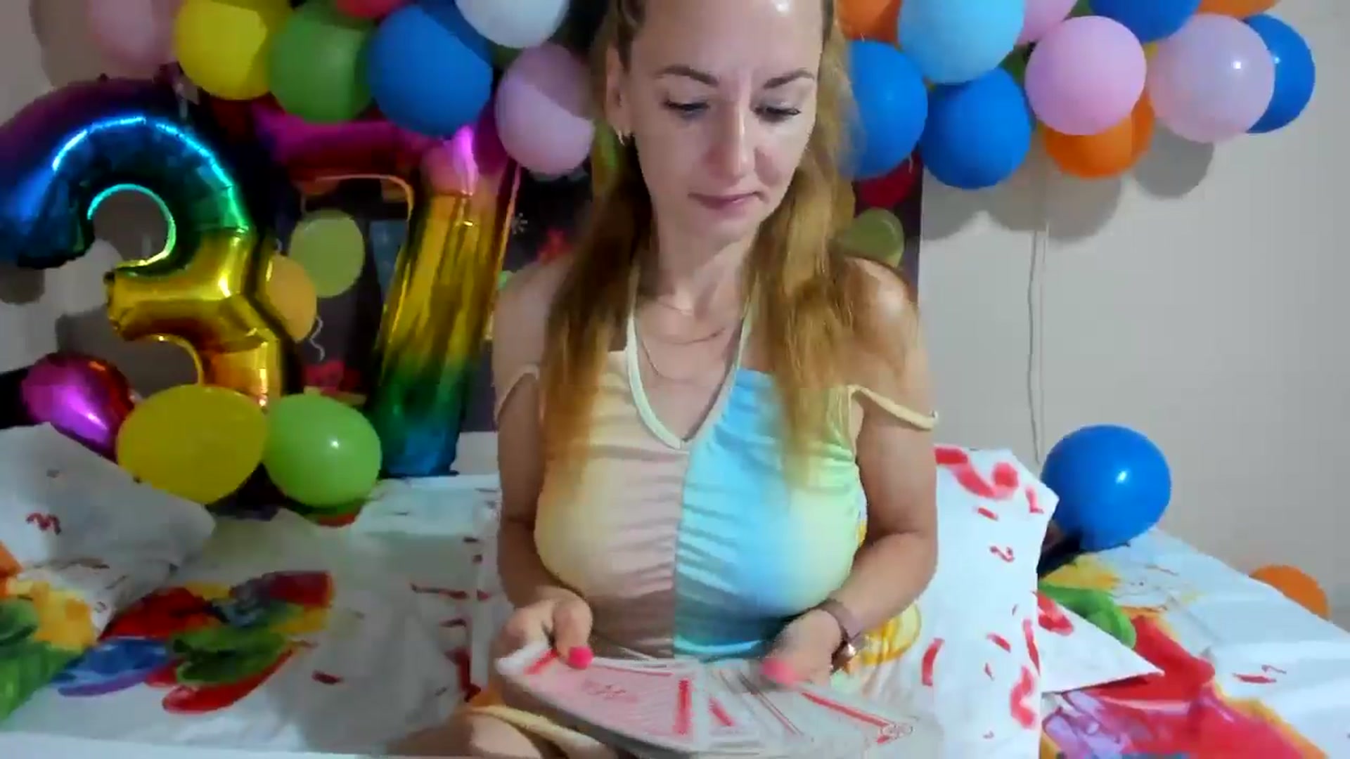 Gallery image thumbnail from elishasbday4u's myfreecams stream on, 05/28/2025, 03:21 image 17 of 20