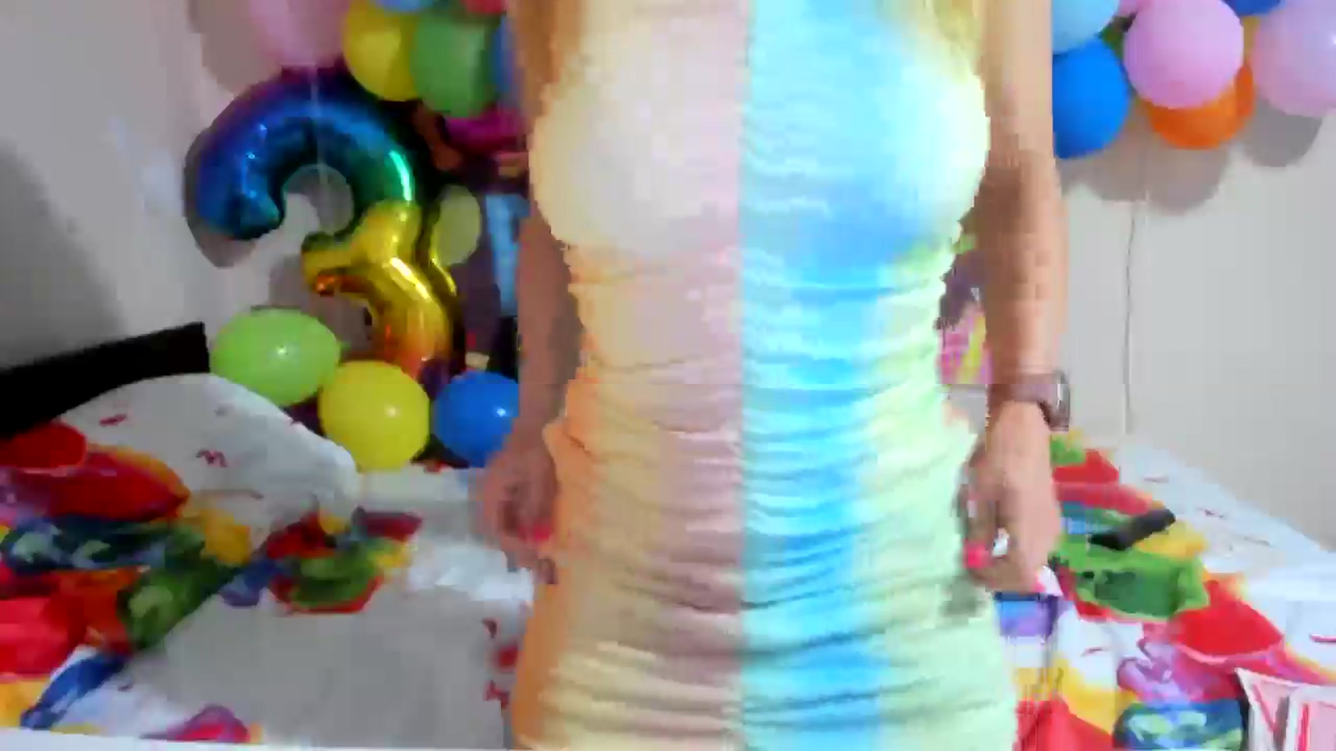 Gallery image thumbnail from elishasbday4u's myfreecams stream on, 05/28/2025, 03:21 image 6 of 20