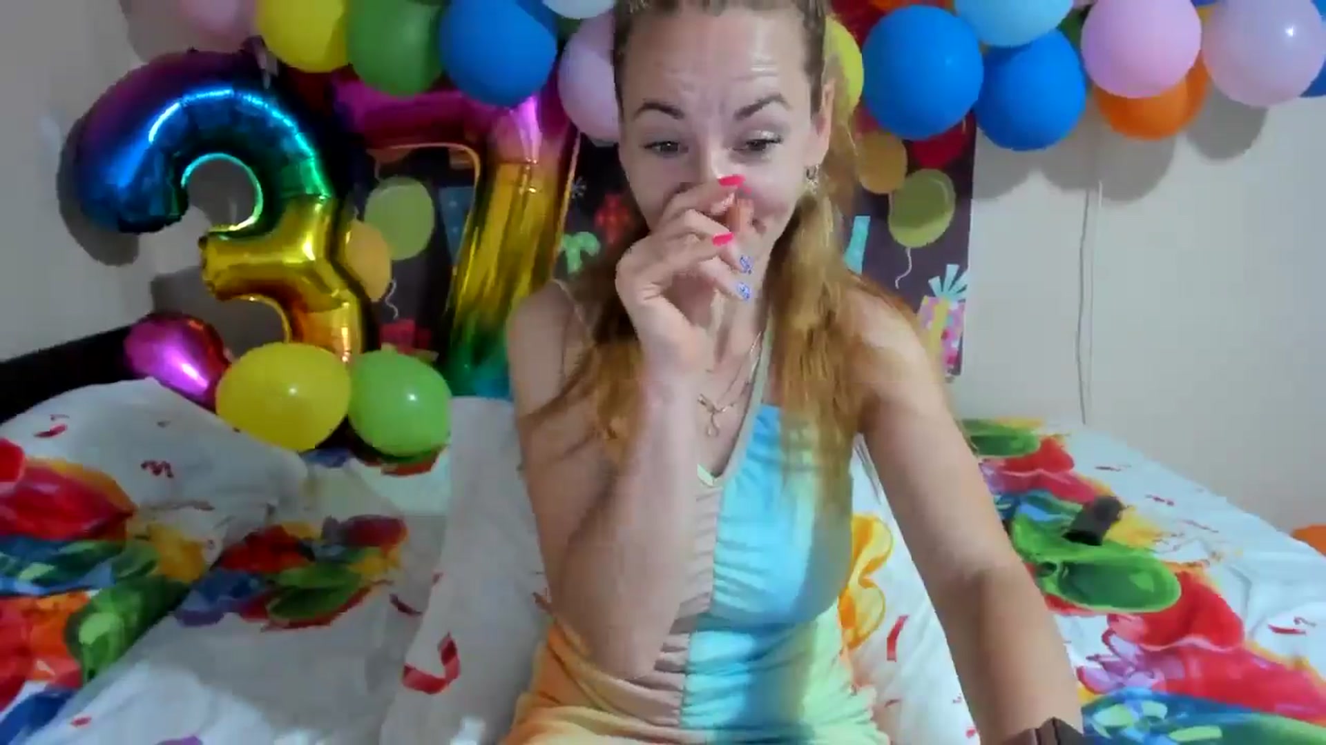 Gallery image thumbnail from elishasbday4u's myfreecams stream on, 05/28/2025, 03:37 image 20 of 20