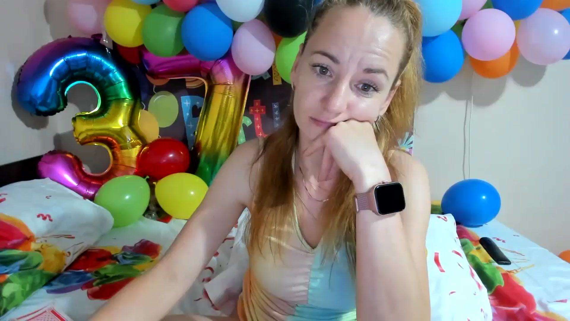 Gallery image thumbnail from elishasbday4u's myfreecams stream on, 05/28/2025, 04:11 image 12 of 20