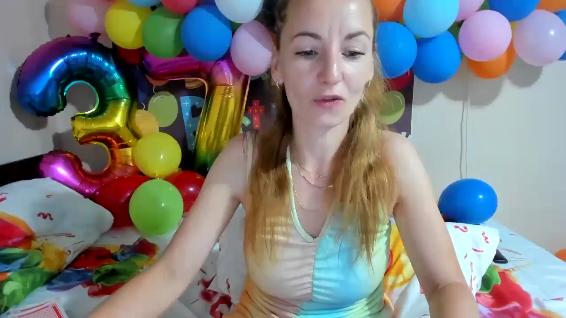 Gallery image thumbnail from elishasbday4u's myfreecams stream on, 05/28/2025, 04:11 image 16 of 20