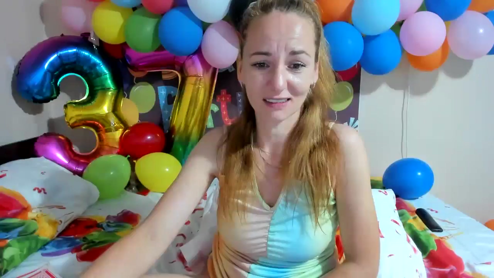 Gallery image thumbnail from elishasbday4u's myfreecams stream on, 05/28/2025, 04:11 image 13 of 20