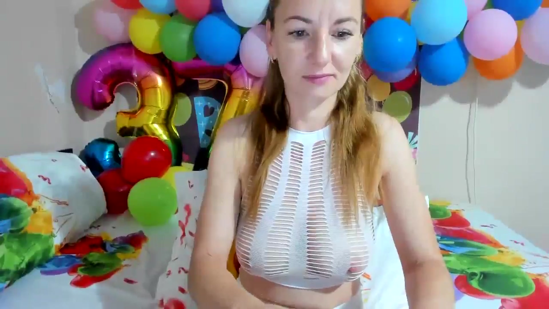 Gallery image thumbnail from elishasbday4u's myfreecams stream on, 05/29/2025, 03:39 image 7 of 20